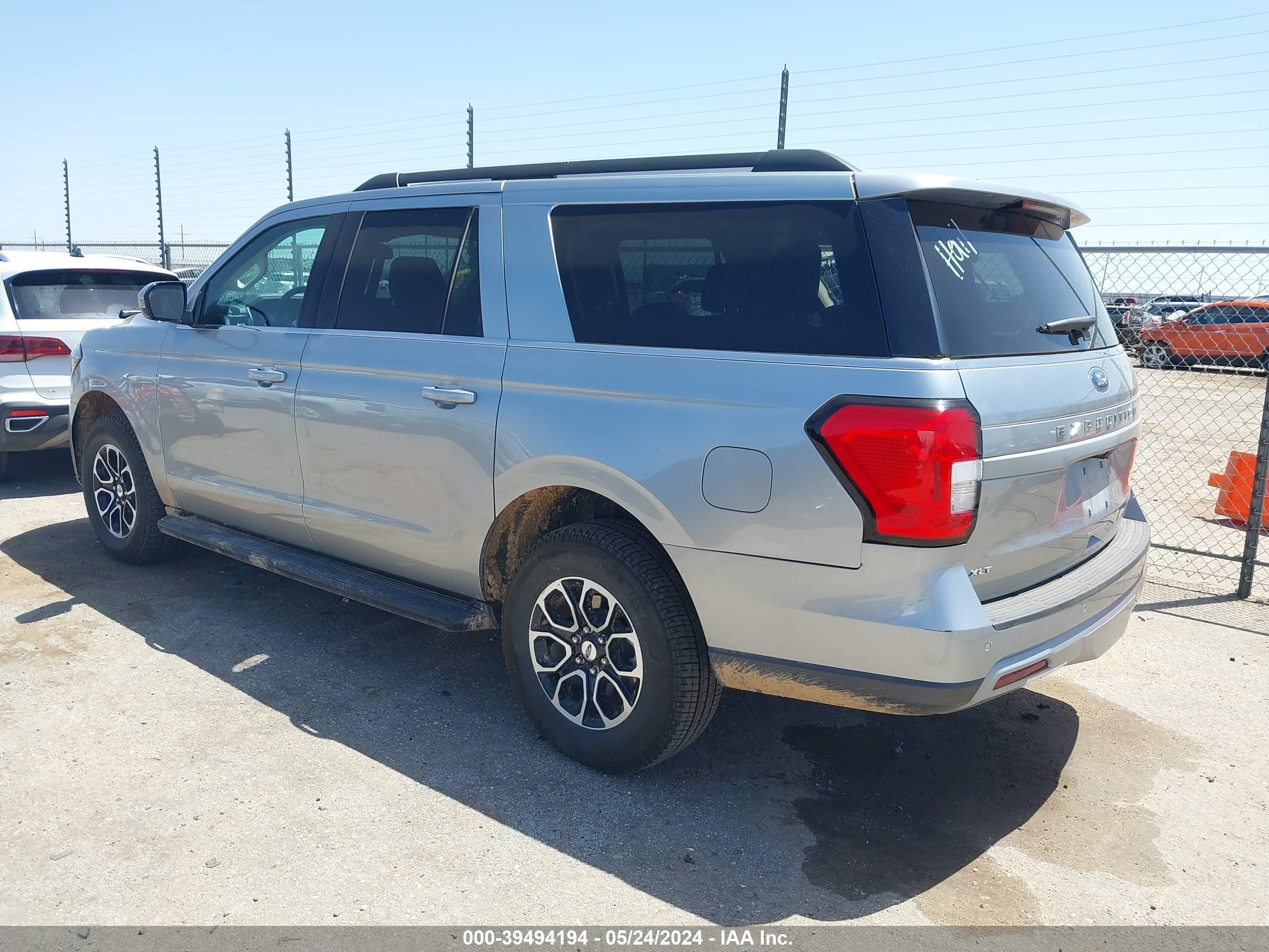 Photo 2 VIN: 1FMJK1H87REA41008 - FORD EXPEDITION 