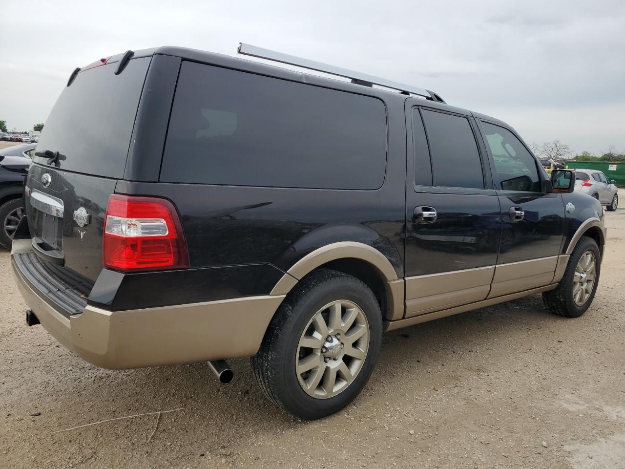 Photo 2 VIN: 1FMJK1J53DEF23676 - FORD EXPEDITION 