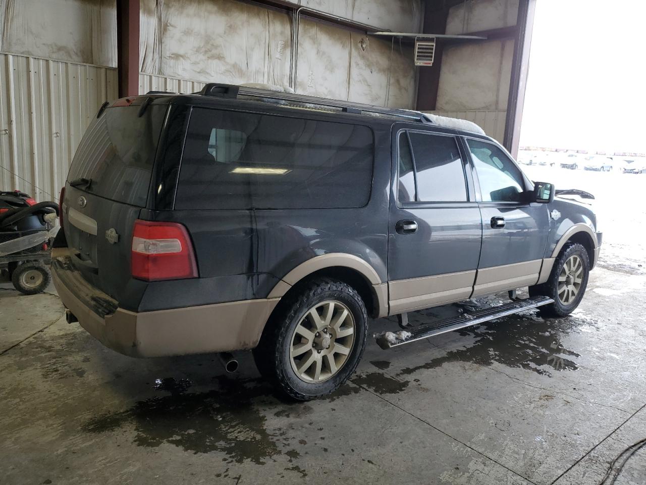 Photo 2 VIN: 1FMJK1J59DEF66645 - FORD EXPEDITION 