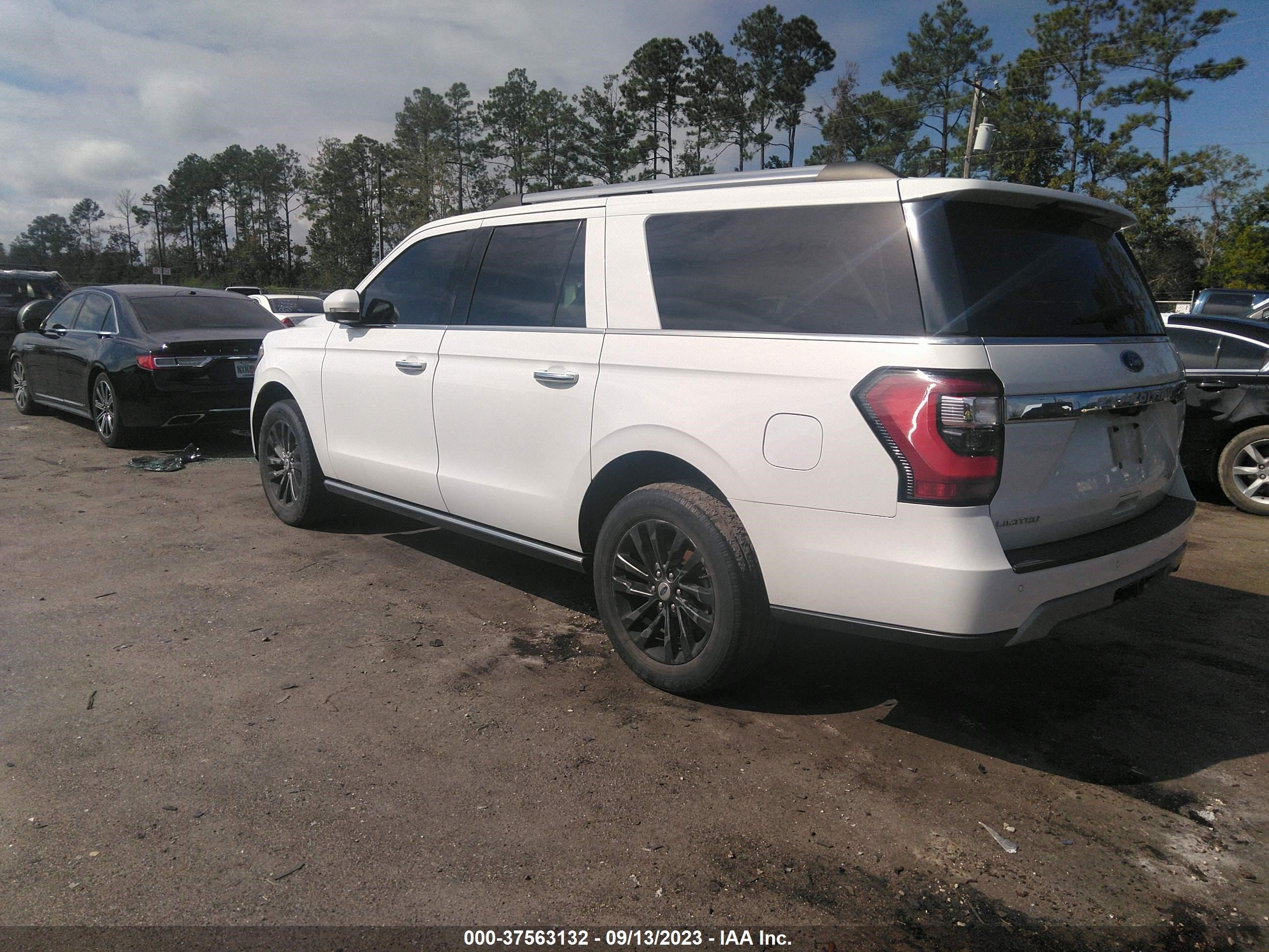 Photo 2 VIN: 1FMJK1KT5KEA35548 - FORD EXPEDITION 