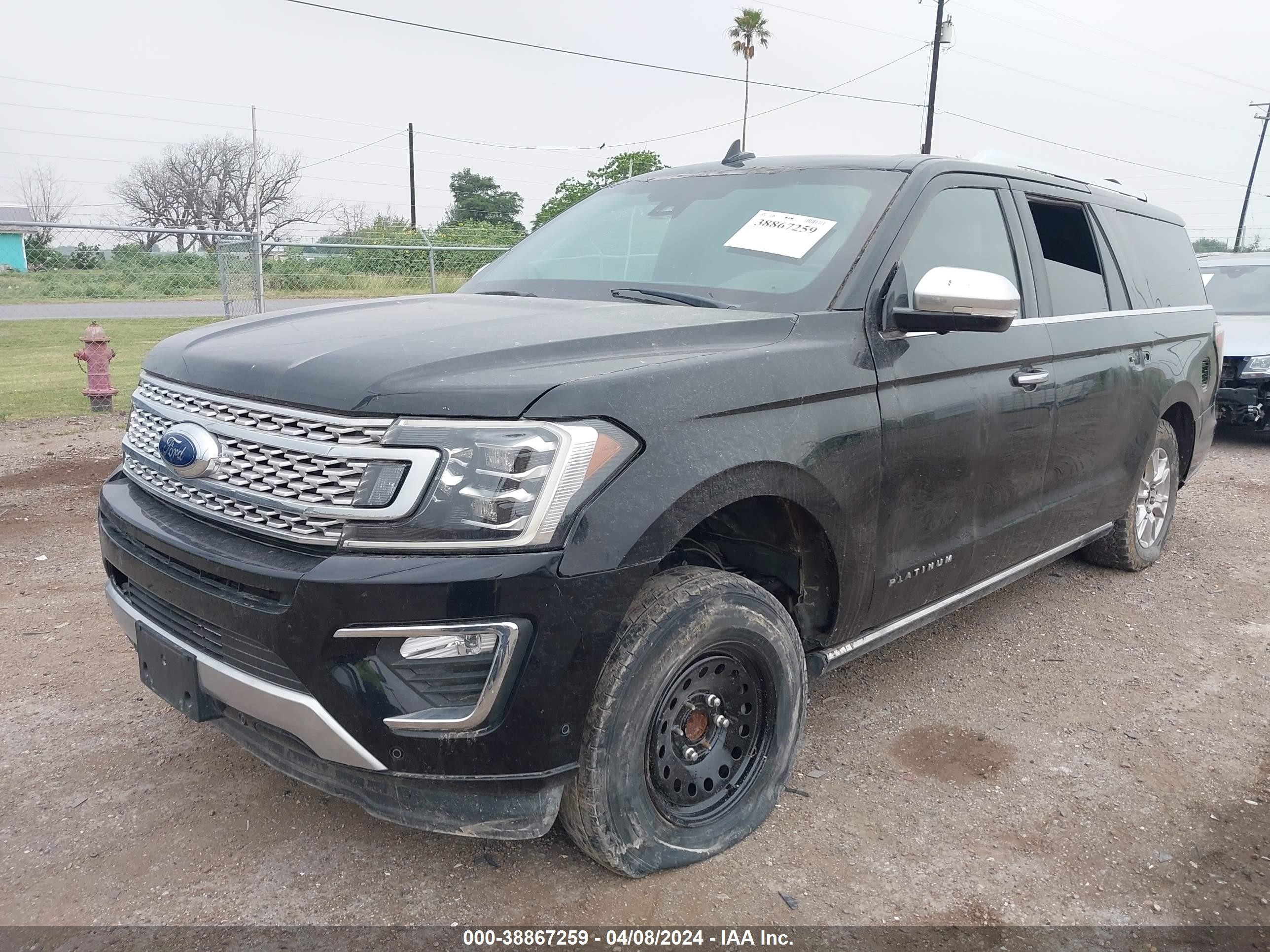 Photo 1 VIN: 1FMJK1LT6JEA58687 - FORD EXPEDITION 