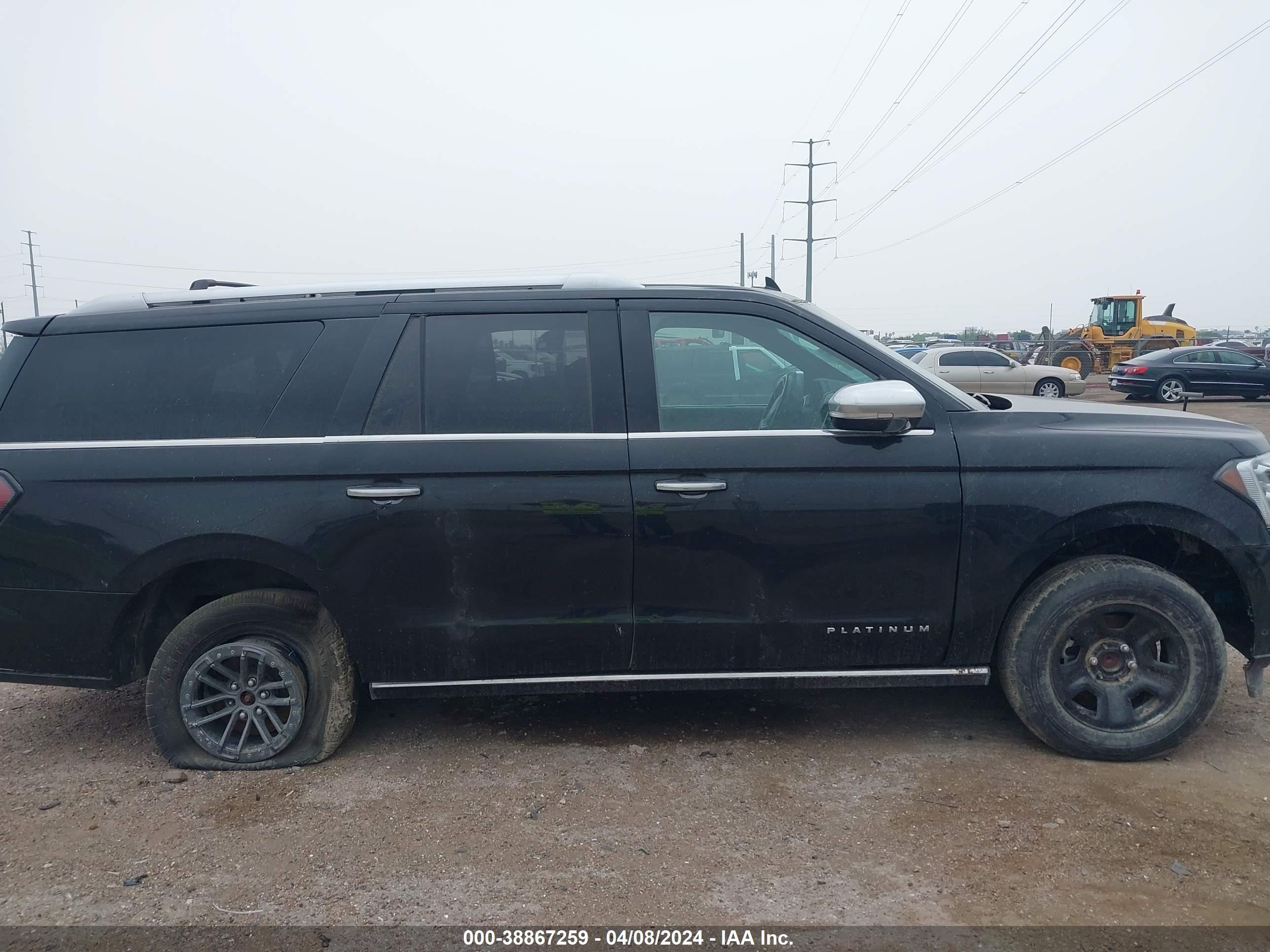 Photo 11 VIN: 1FMJK1LT6JEA58687 - FORD EXPEDITION 