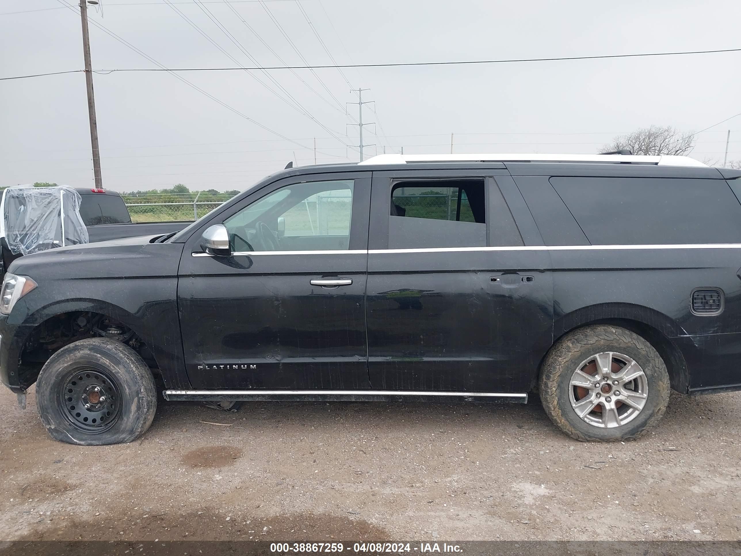 Photo 12 VIN: 1FMJK1LT6JEA58687 - FORD EXPEDITION 