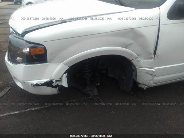 Photo 5 VIN: 1FMJK2A5XEEF07398 - FORD EXPEDITION EL 