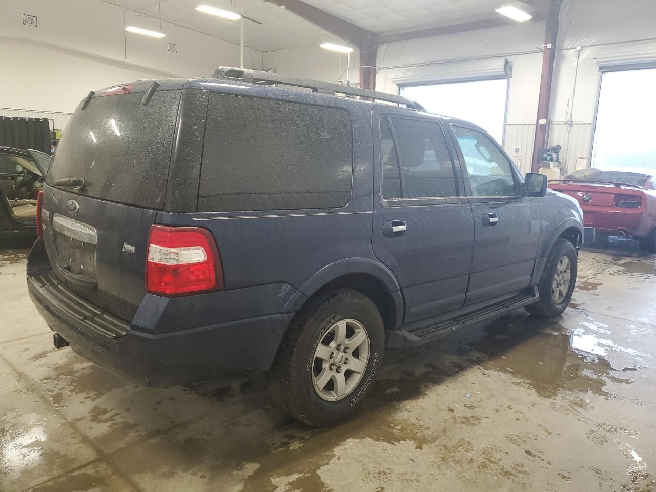 Photo 2 VIN: 1FMJU1F54AEA34315 - FORD EXPEDITION 