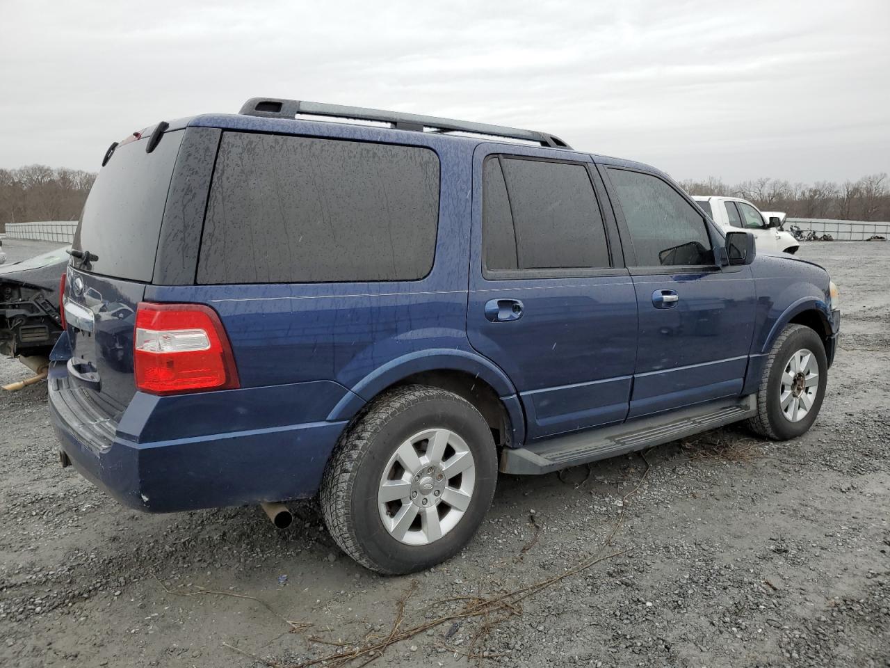 Photo 3 VIN: 1FMJU1F55AEA48109 - FORD EXPEDITION 