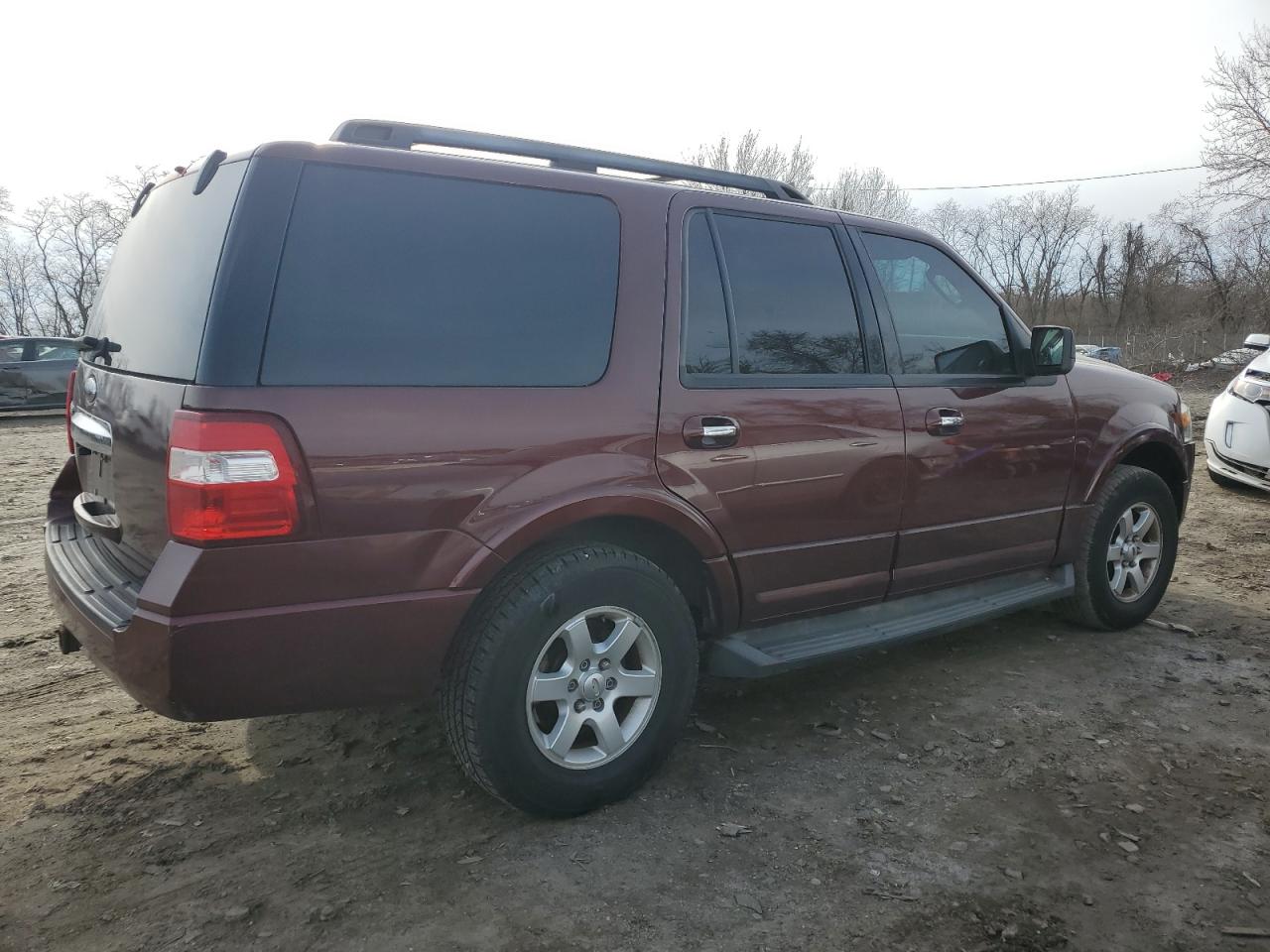 Photo 2 VIN: 1FMJU1G55AEA47282 - FORD EXPEDITION 