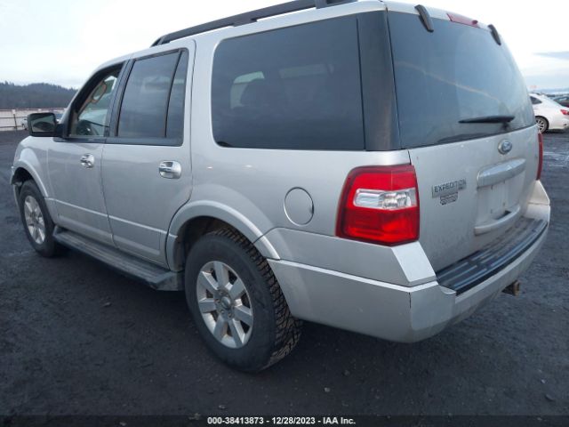 Photo 2 VIN: 1FMJU1G5XAEB60337 - FORD EXPEDITION 