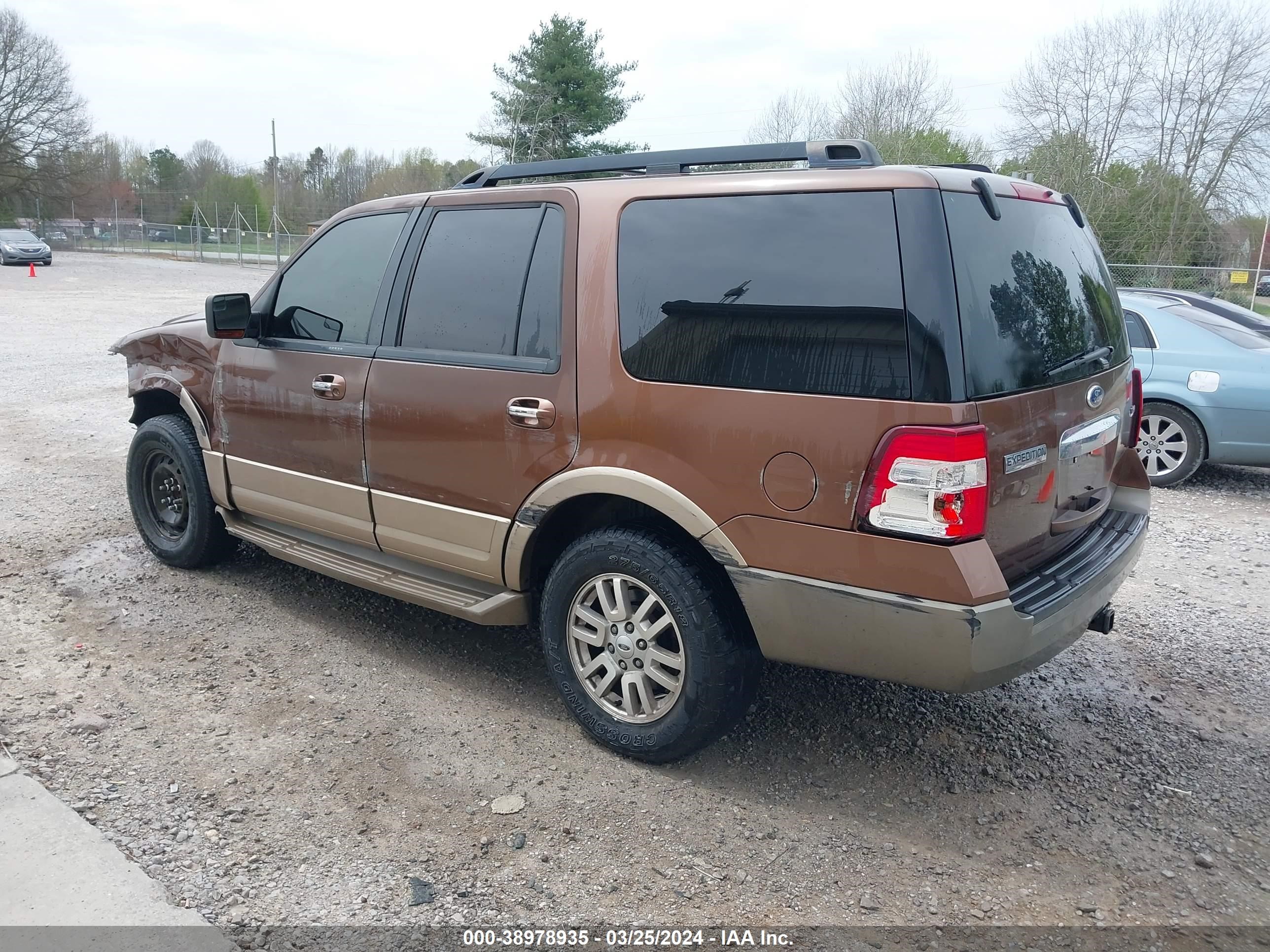 Photo 2 VIN: 1FMJU1H54CEF02866 - FORD EXPEDITION 