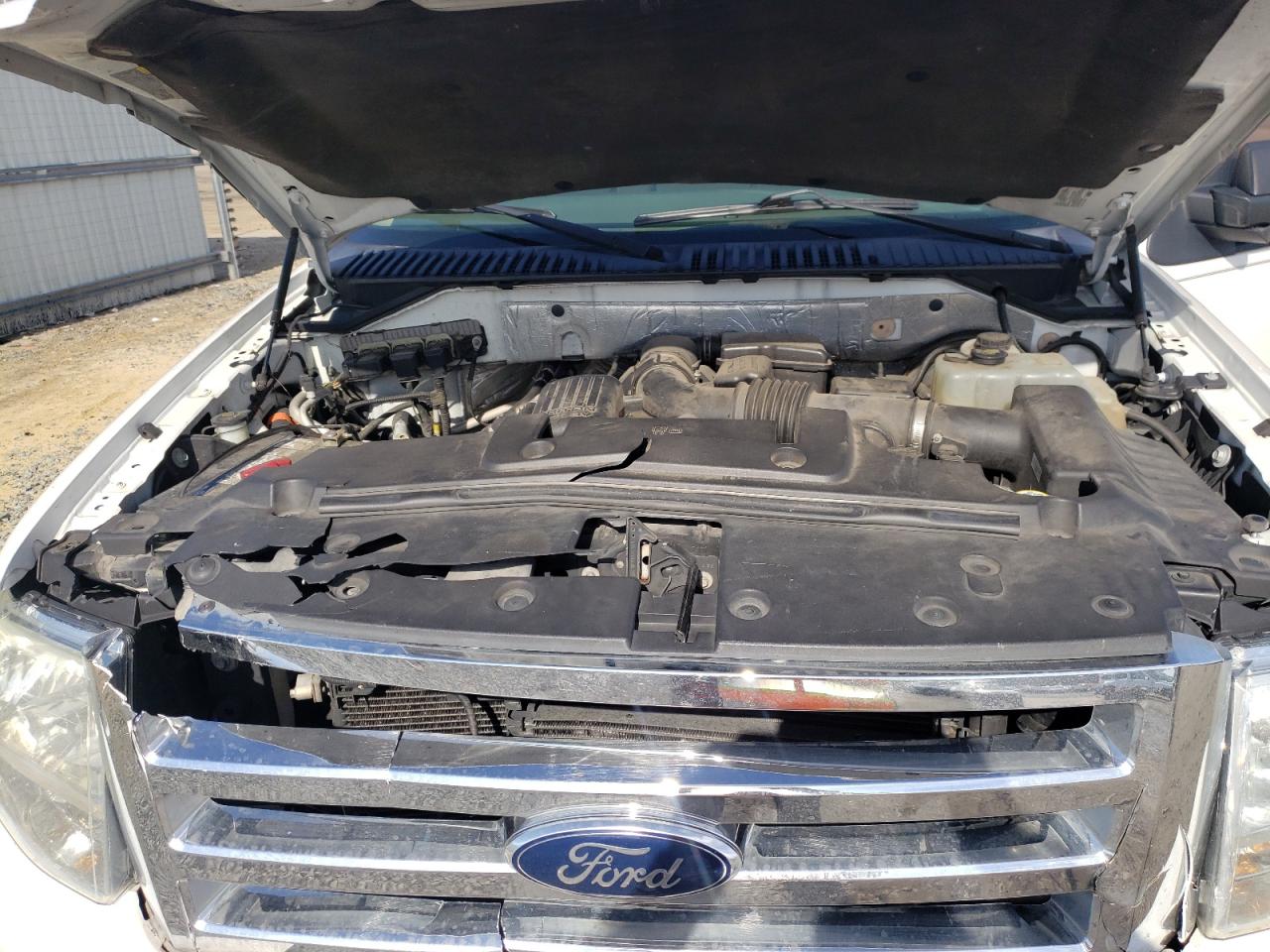 Photo 11 VIN: 1FMJU1H57DEF21820 - FORD EXPEDITION 