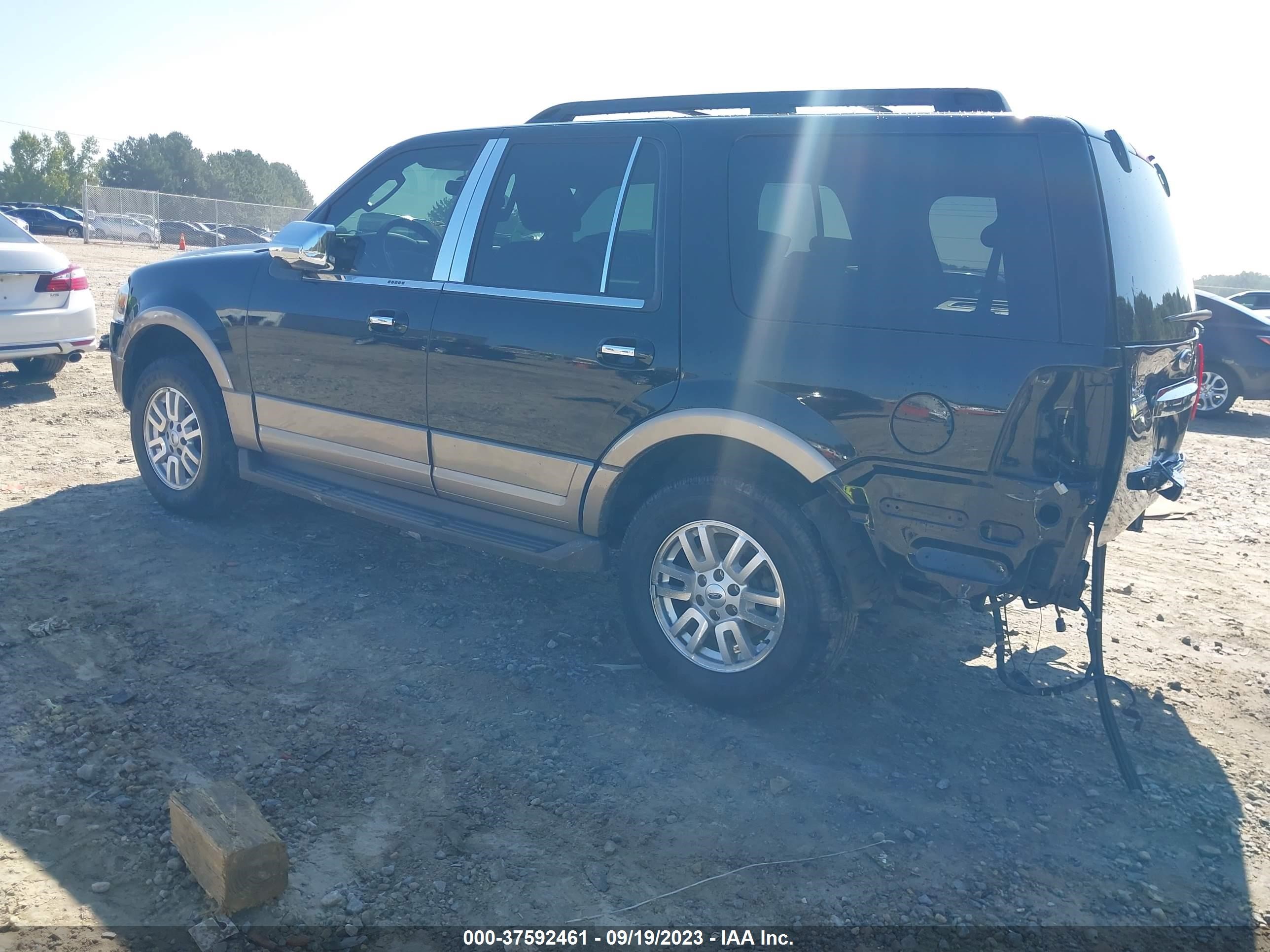 Photo 2 VIN: 1FMJU1H58CEF08587 - FORD EXPEDITION 