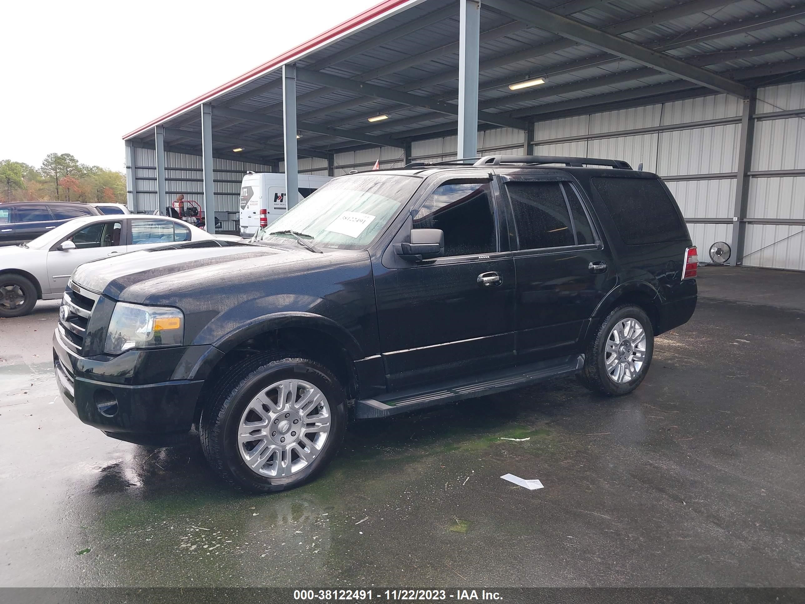 Photo 1 VIN: 1FMJU1H59BEF53651 - FORD EXPEDITION 