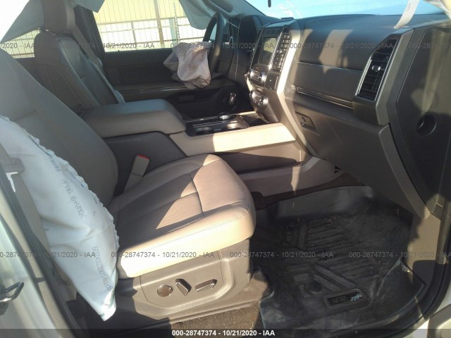 Photo 4 VIN: 1FMJU1HTXJEA60929 - FORD EXPEDITION 