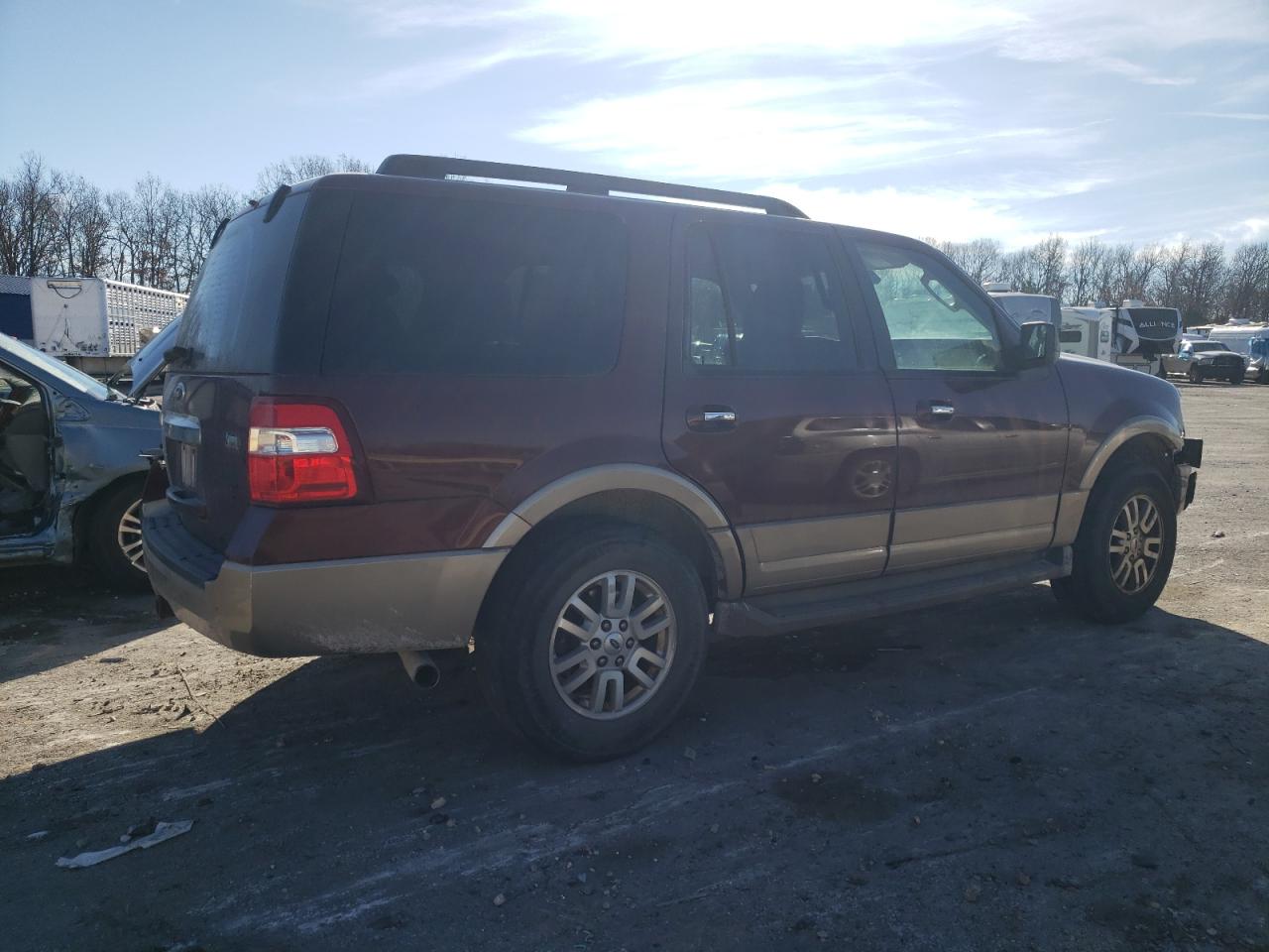 Photo 2 VIN: 1FMJU1J51CEF45698 - FORD EXPEDITION 