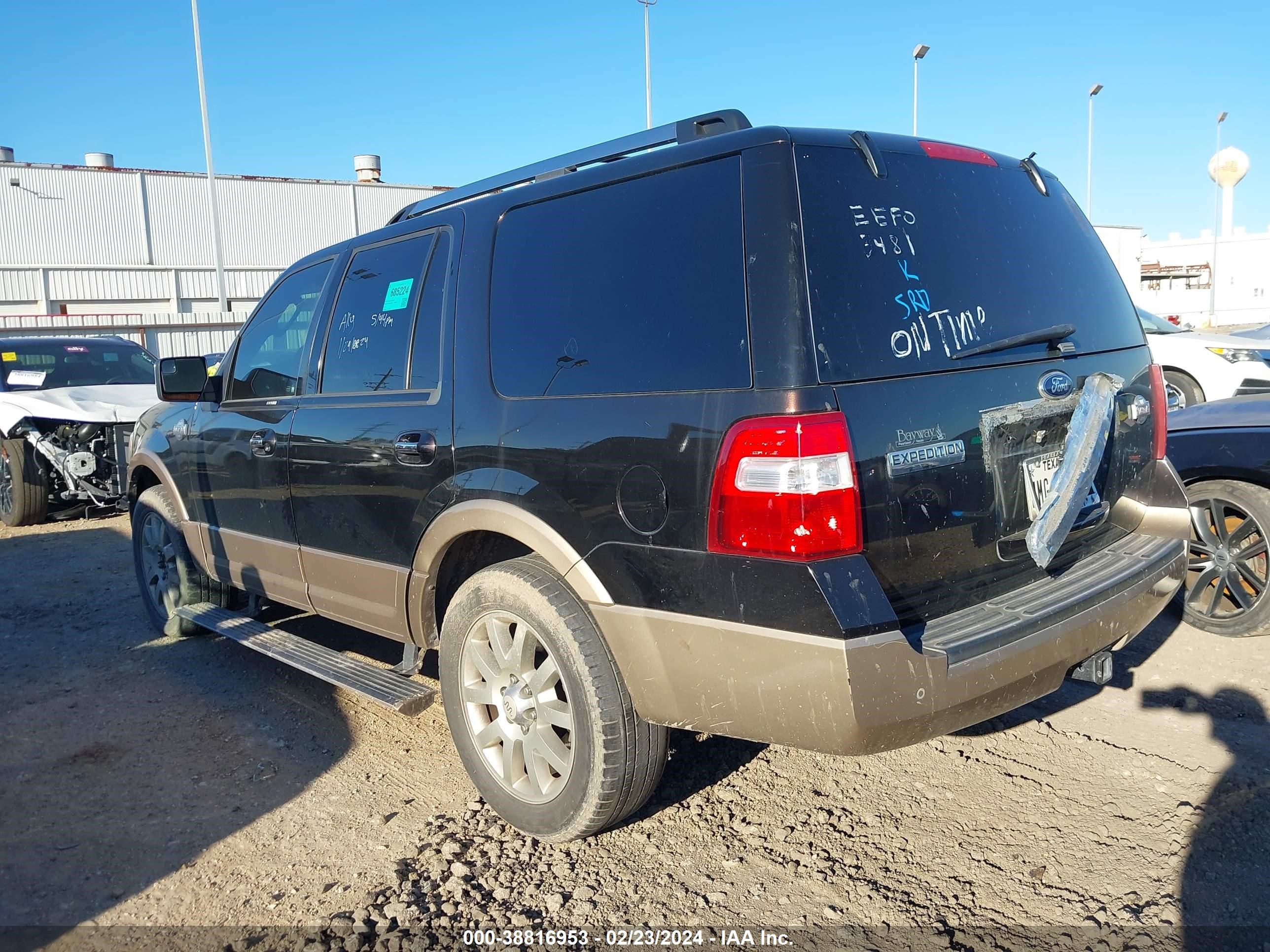 Photo 2 VIN: 1FMJU1J54EEF03481 - FORD EXPEDITION 