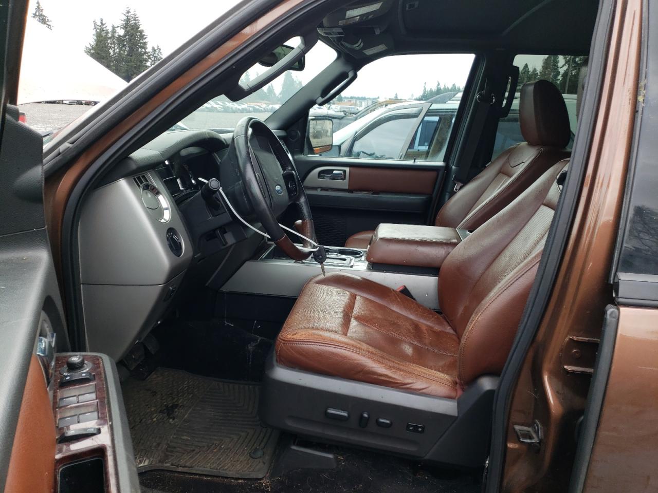 Photo 6 VIN: 1FMJU1J58BEF35121 - FORD EXPEDITION 