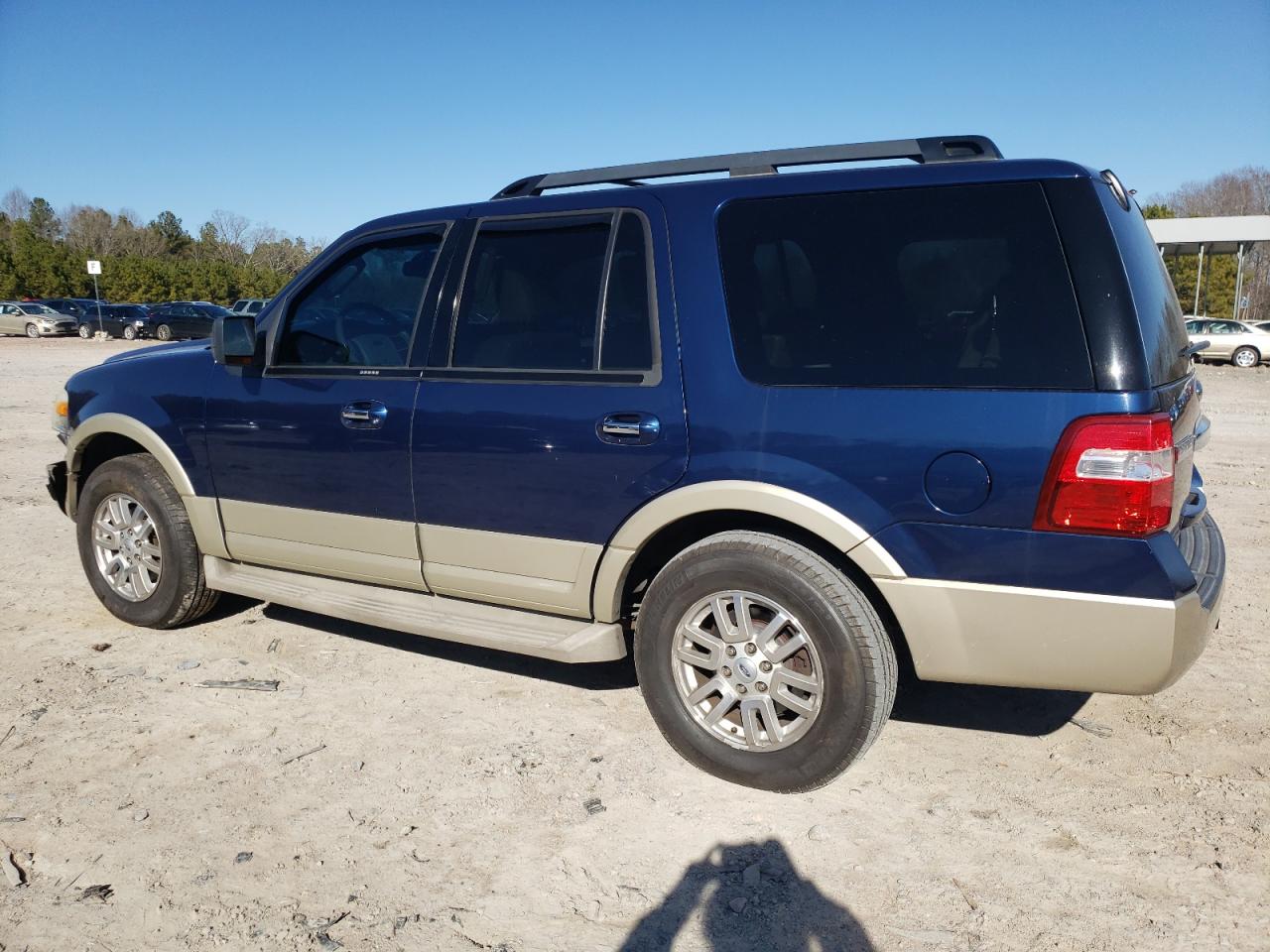 Photo 1 VIN: 1FMJU1J5XAEB59102 - FORD EXPEDITION 