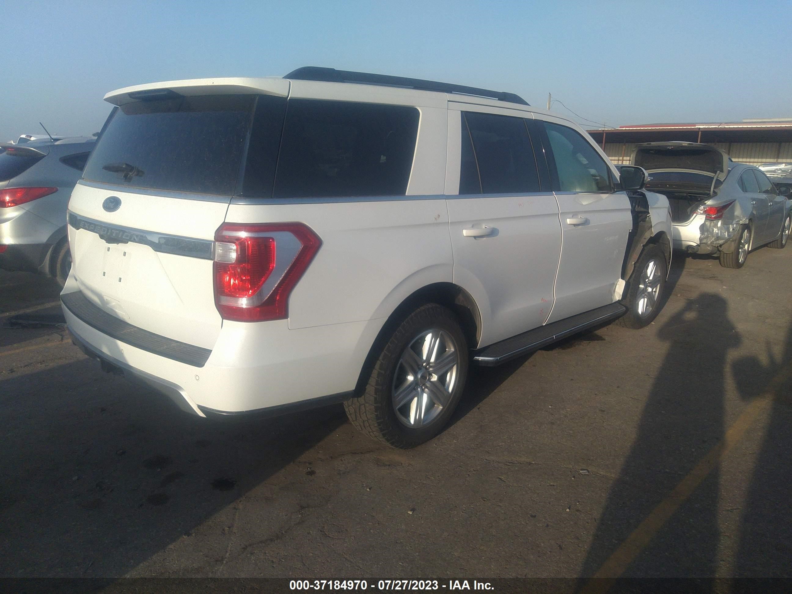 Photo 3 VIN: 1FMJU1JT6MEA13492 - FORD EXPEDITION 