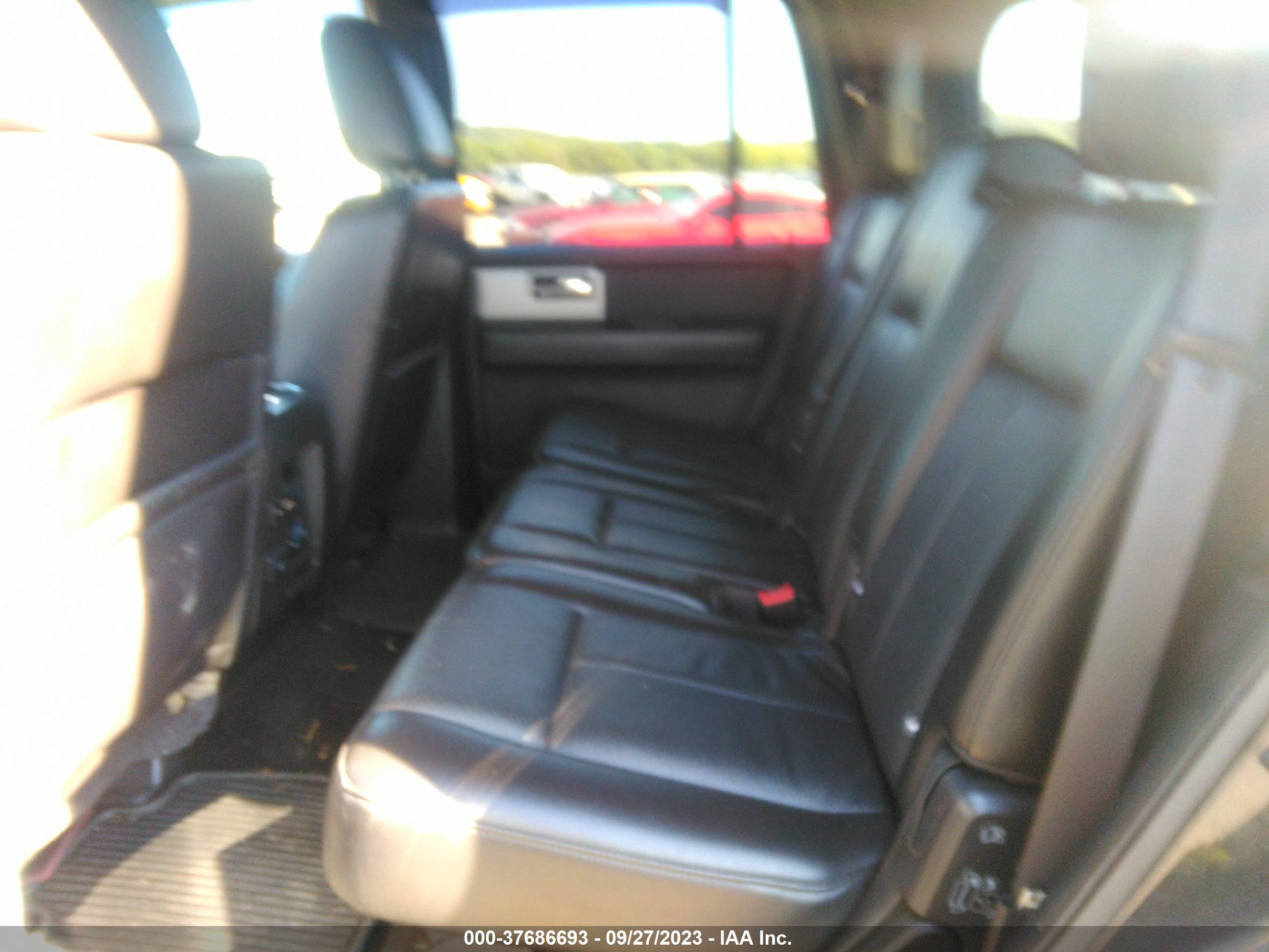 Photo 7 VIN: 1FMJU1K5XDEF28947 - FORD EXPEDITION 