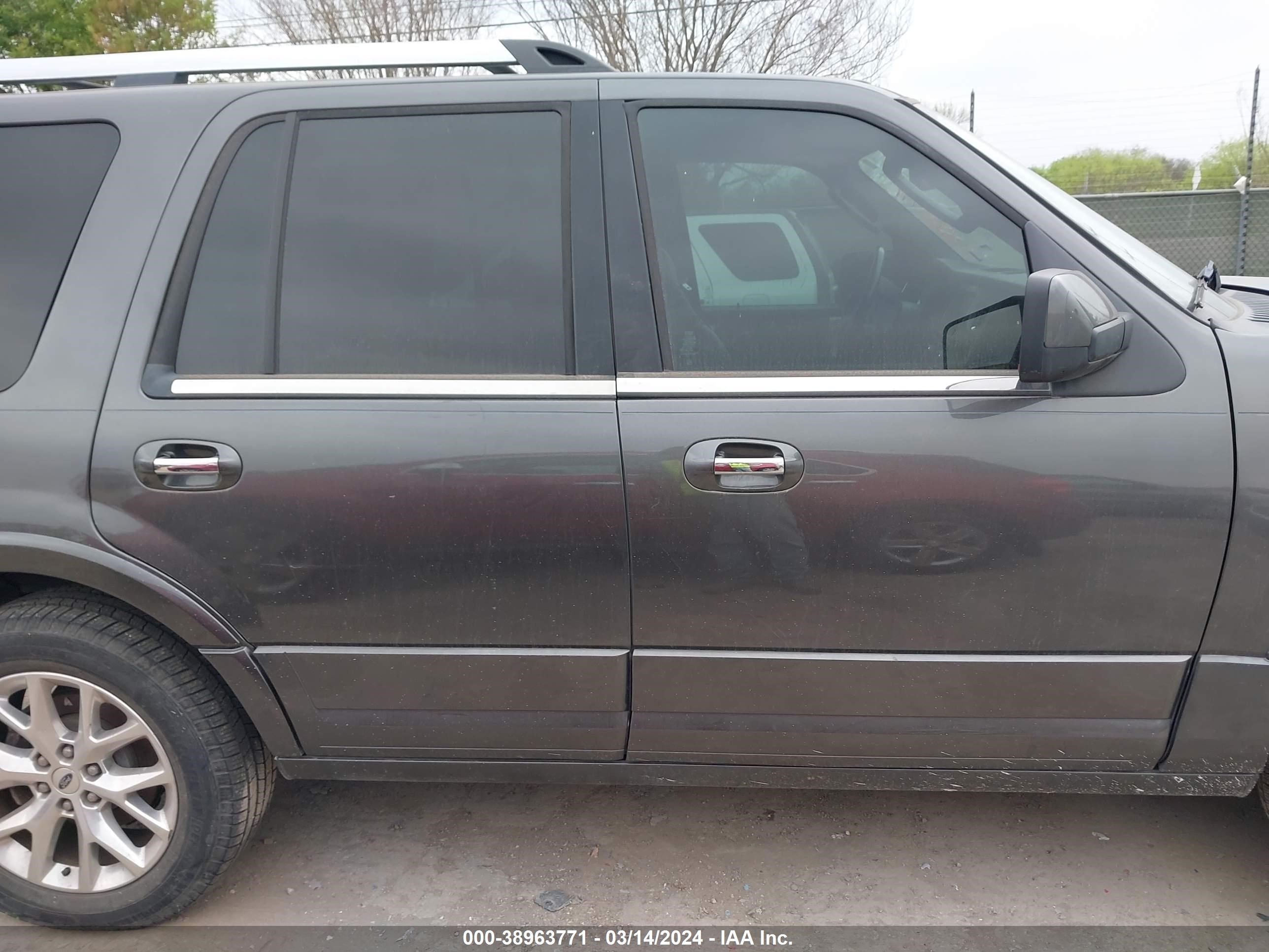 Photo 13 VIN: 1FMJU1KT5FEF35175 - FORD EXPEDITION 