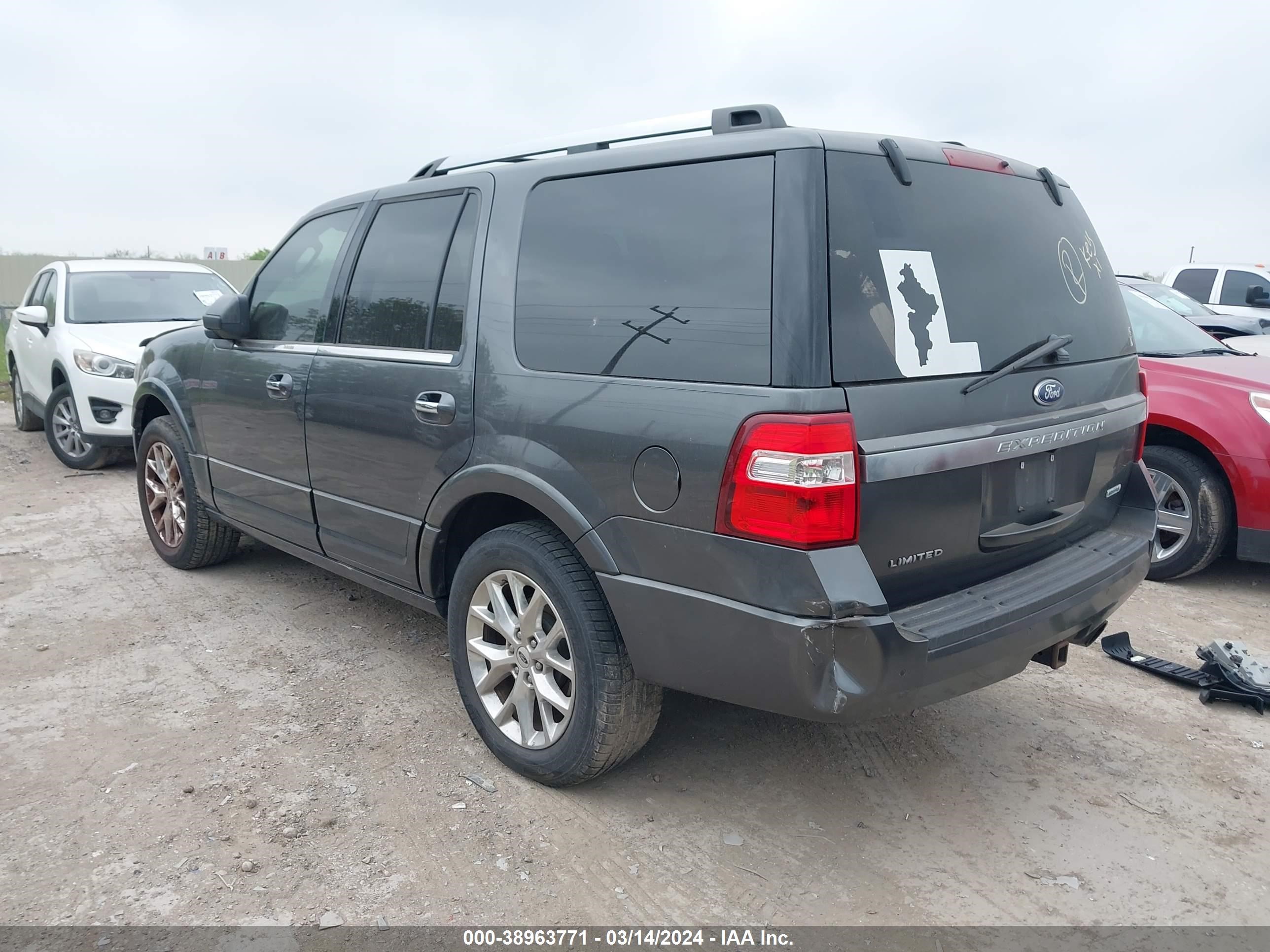 Photo 2 VIN: 1FMJU1KT5FEF35175 - FORD EXPEDITION 