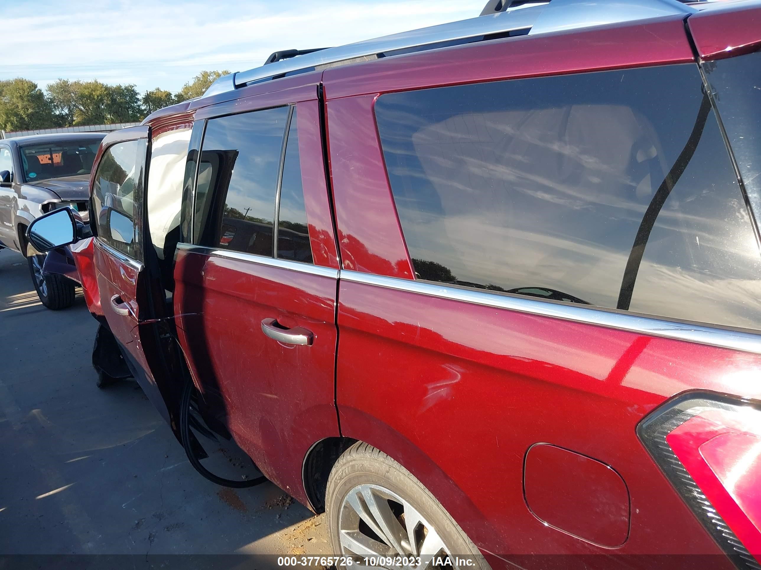 Photo 13 VIN: 1FMJU1LT1LEA55757 - FORD EXPEDITION 