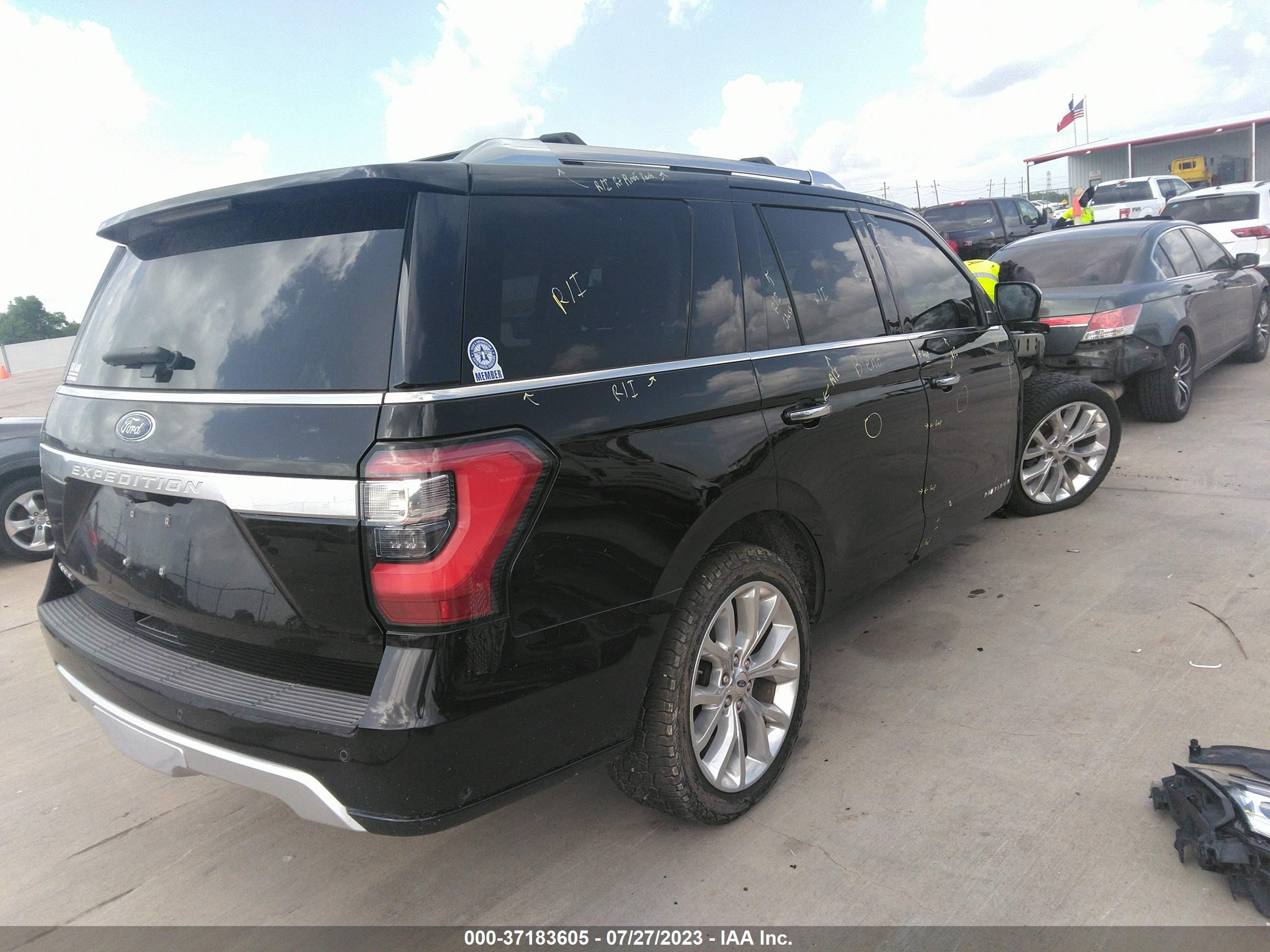 Photo 3 VIN: 1FMJU1MT8KEA30271 - FORD EXPEDITION 