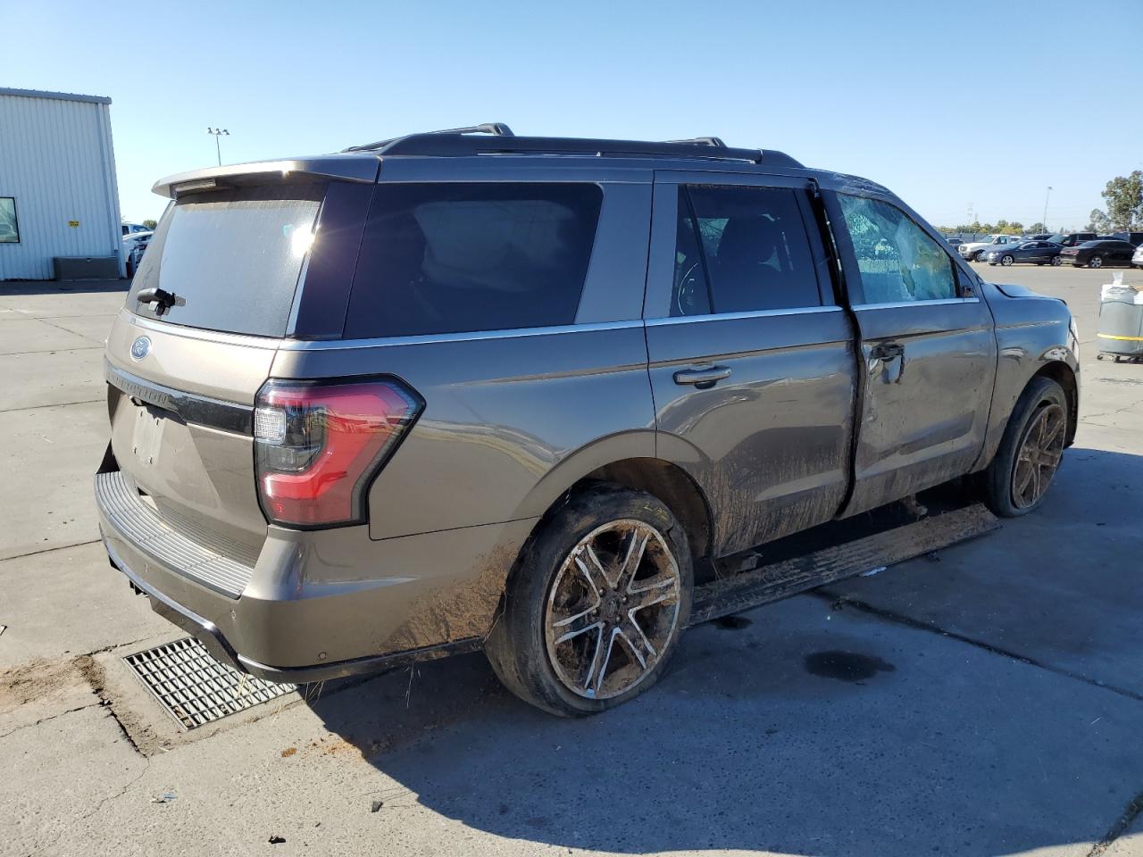 Photo 2 VIN: 1FMJU2AT0KEA30873 - FORD EXPEDITION 