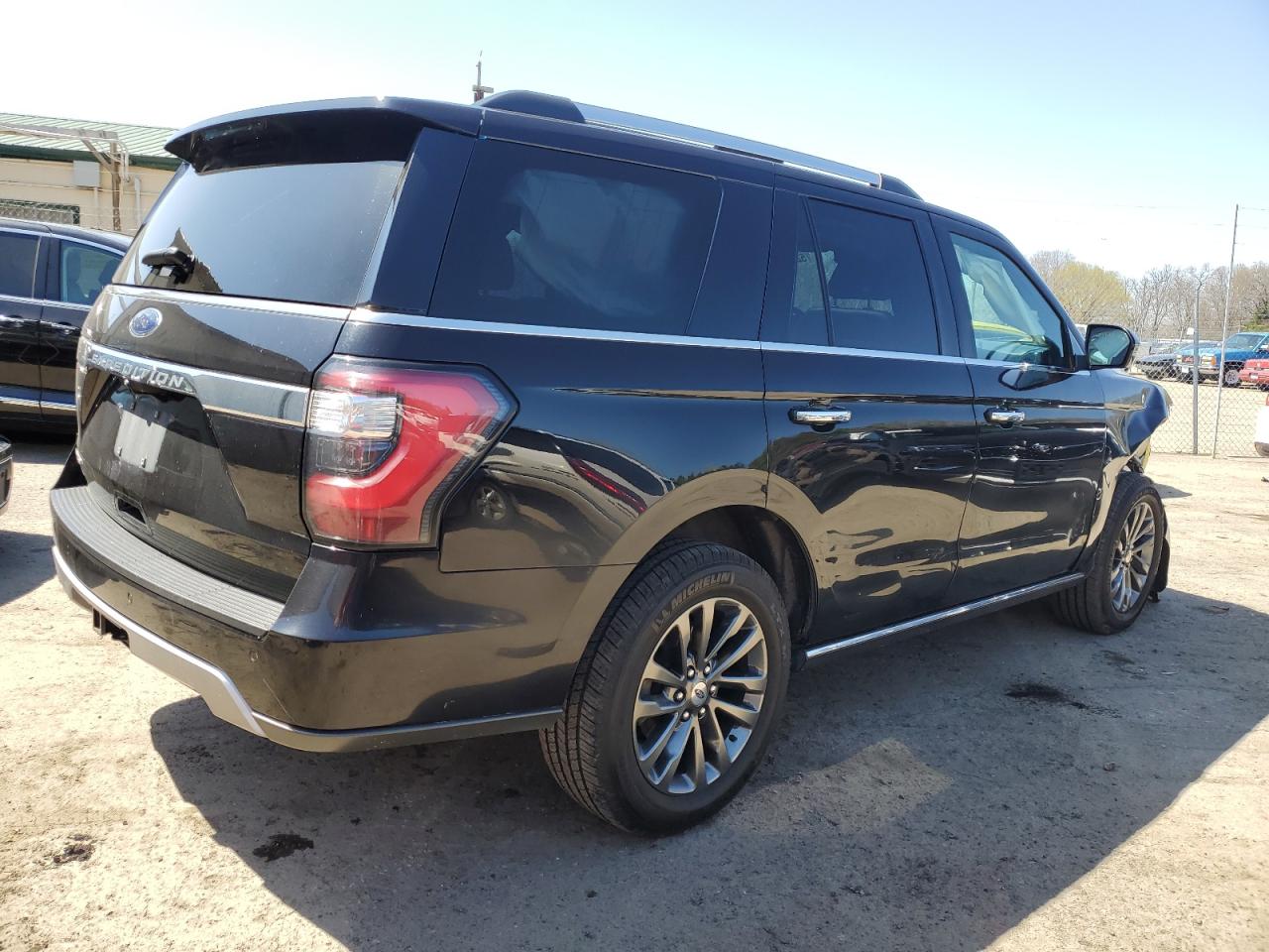 Photo 2 VIN: 1FMJU2AT3MEA16923 - FORD EXPEDITION 