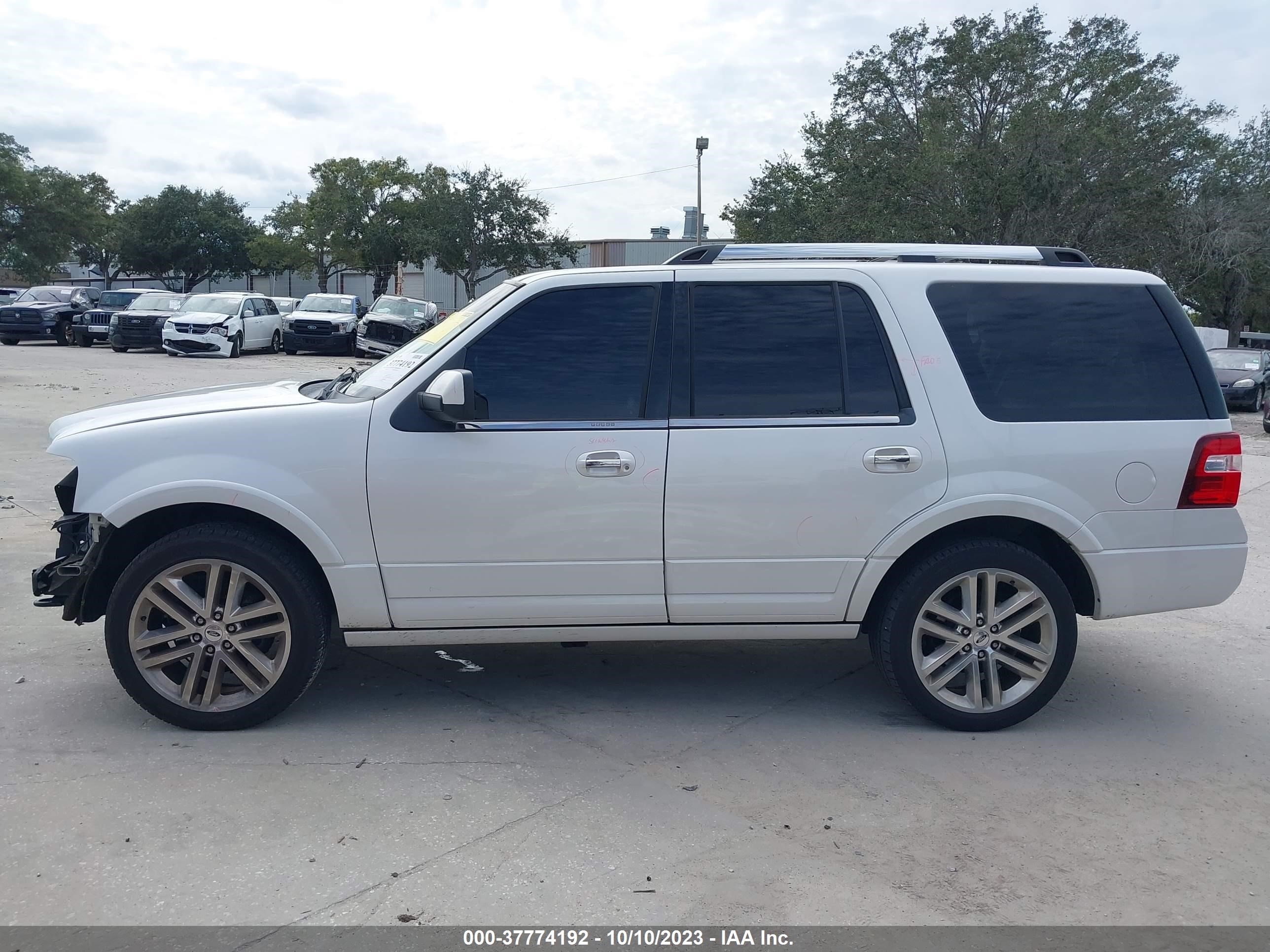 Photo 14 VIN: 1FMJU2AT4HEA05032 - FORD EXPEDITION 