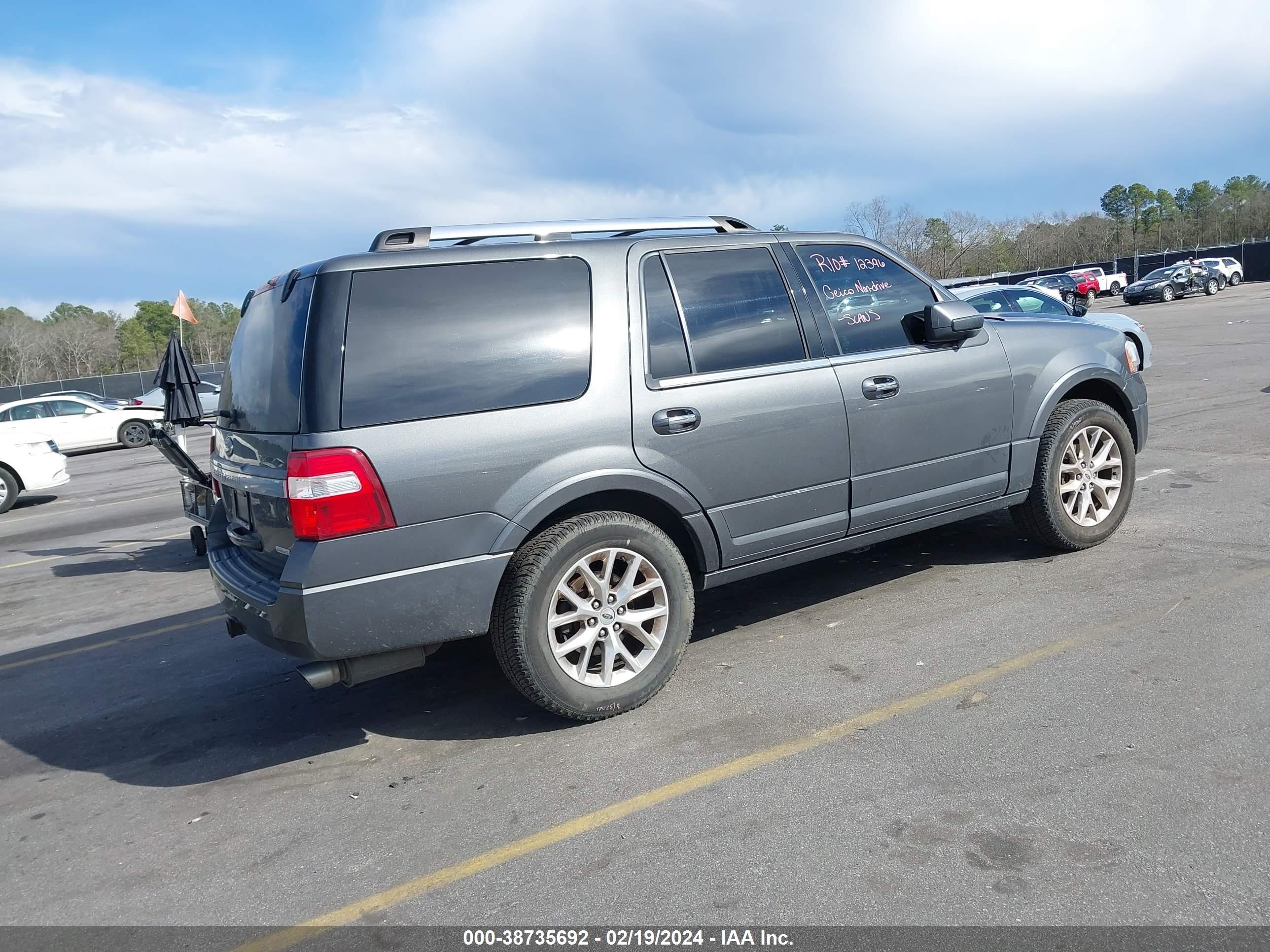 Photo 3 VIN: 1FMJU2AT6FEF20093 - FORD EXPEDITION 