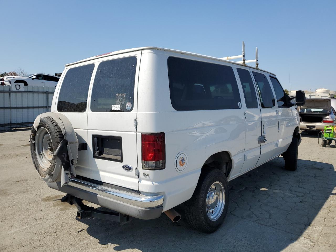 Photo 2 VIN: 1FMNE31L23HB98485 - FORD ECONOLINE 