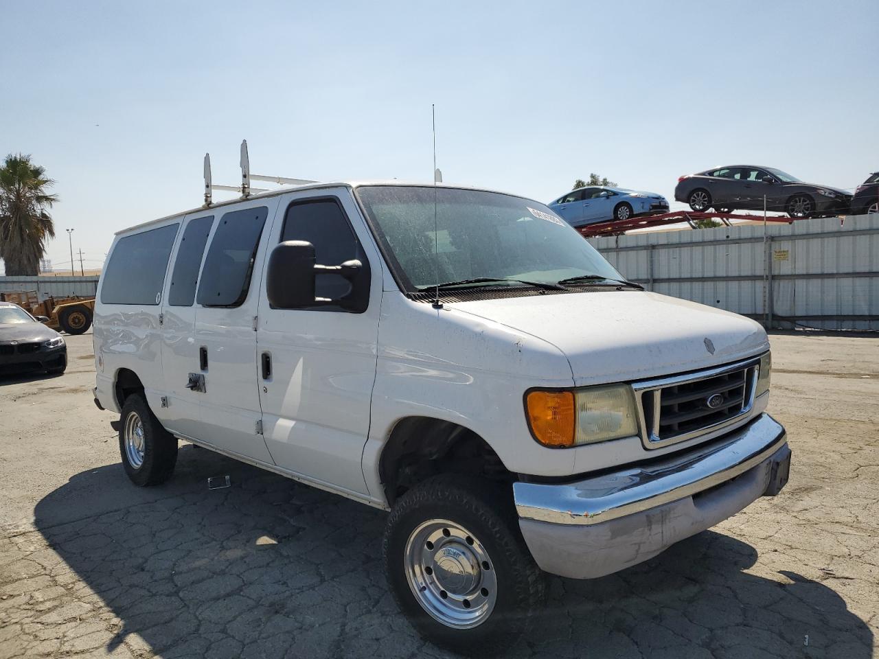 Photo 3 VIN: 1FMNE31L23HB98485 - FORD ECONOLINE 