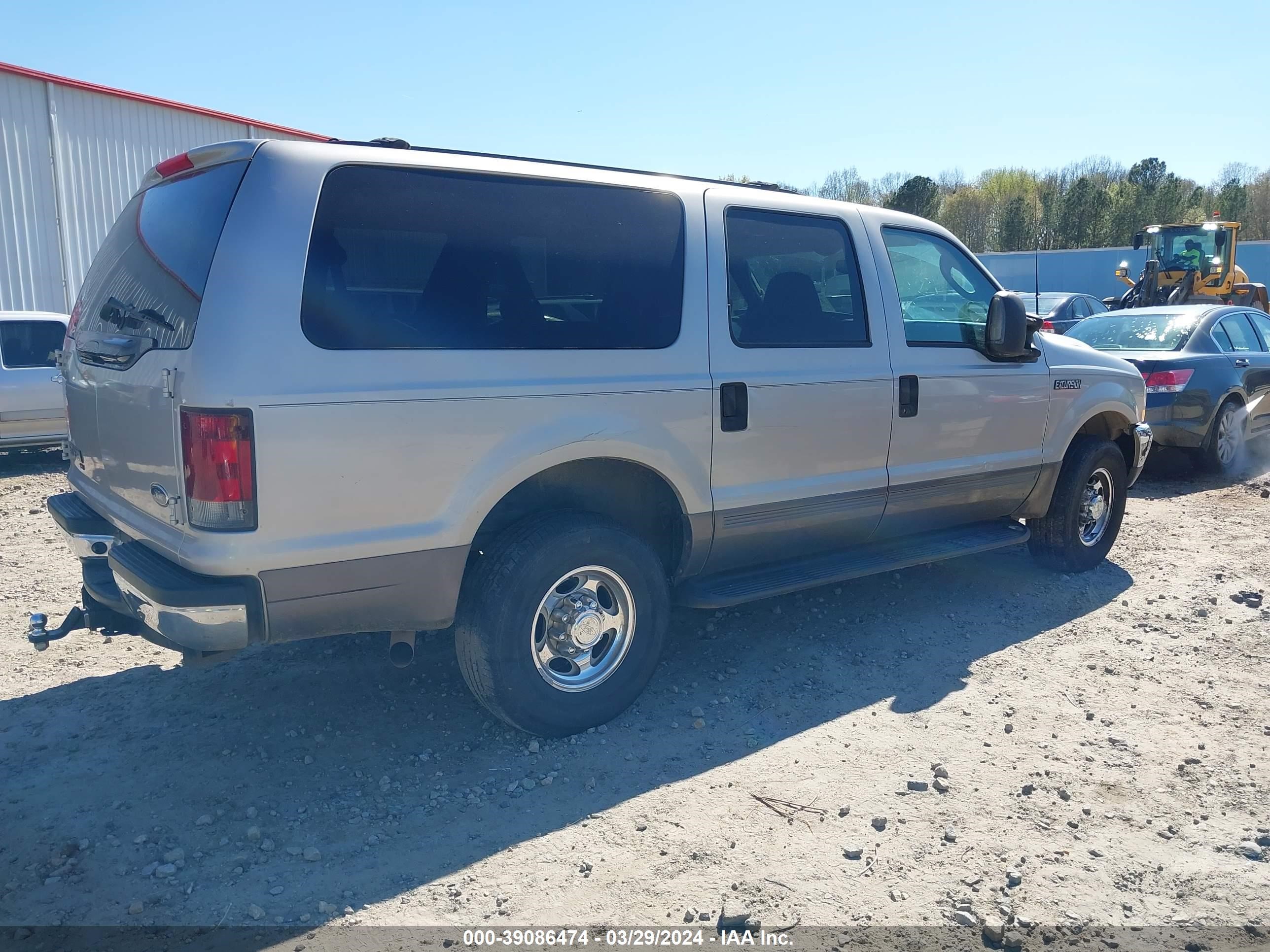 Photo 3 VIN: 1FMNU40L33EA80599 - FORD EXCURSION 