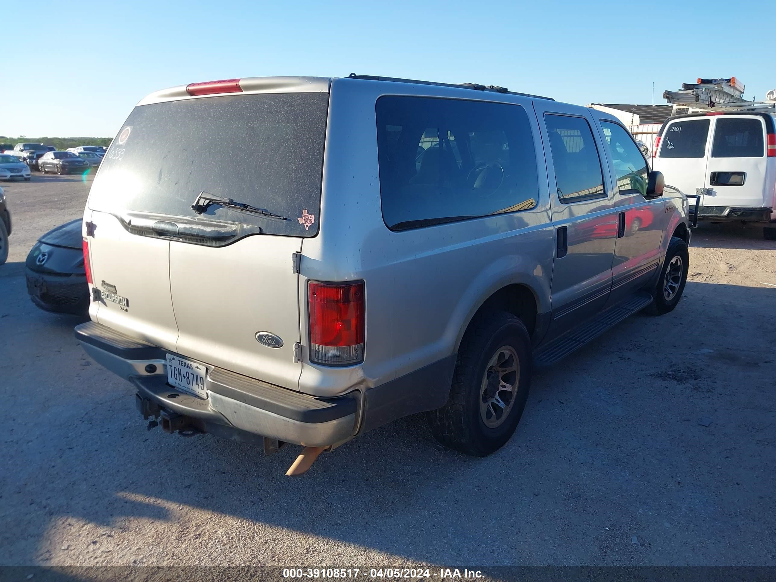 Photo 3 VIN: 1FMNU40L83EA16333 - FORD EXCURSION 