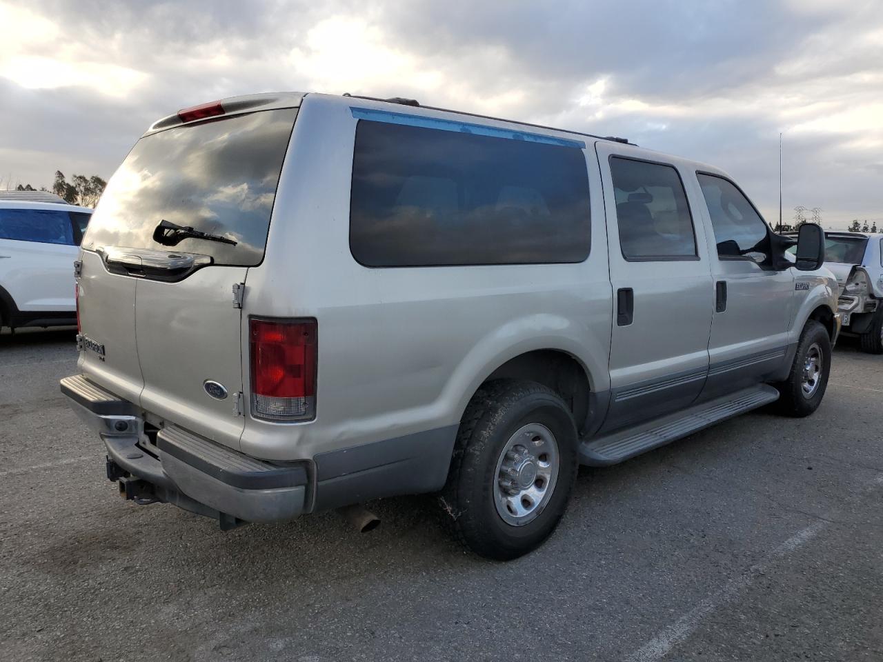 Photo 2 VIN: 1FMNU40S23EA92167 - FORD EXCURSION 