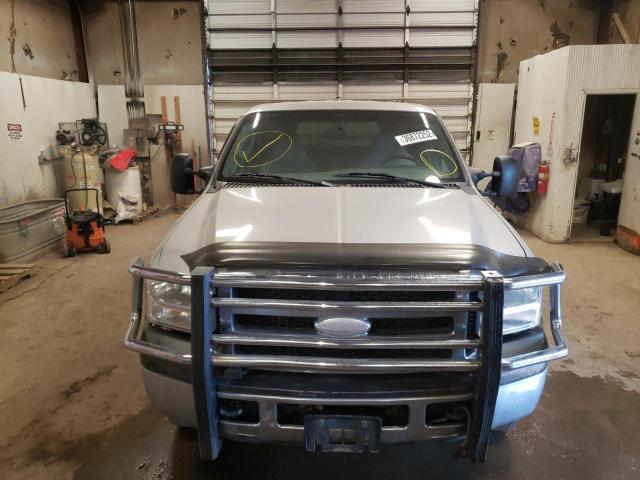 Photo 8 VIN: 1FMNU41S05ED41261 - FORD EXCURSION 