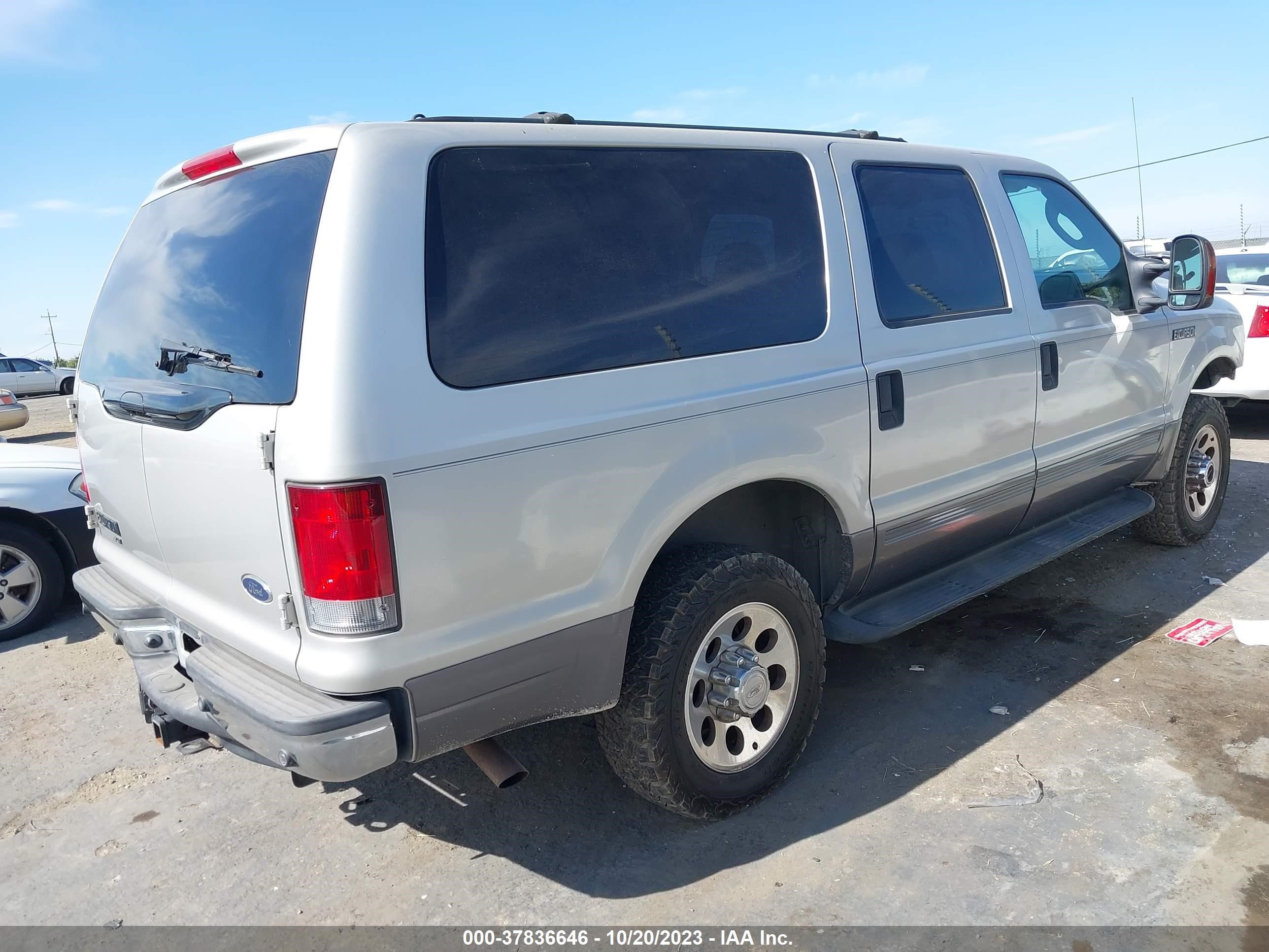 Photo 3 VIN: 1FMNU41S95ED45437 - FORD EXCURSION 