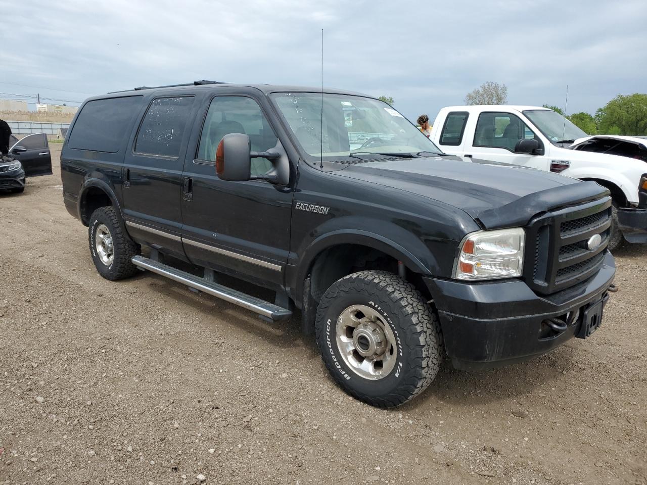 Photo 3 VIN: 1FMNU43S05ED43461 - FORD EXCURSION 