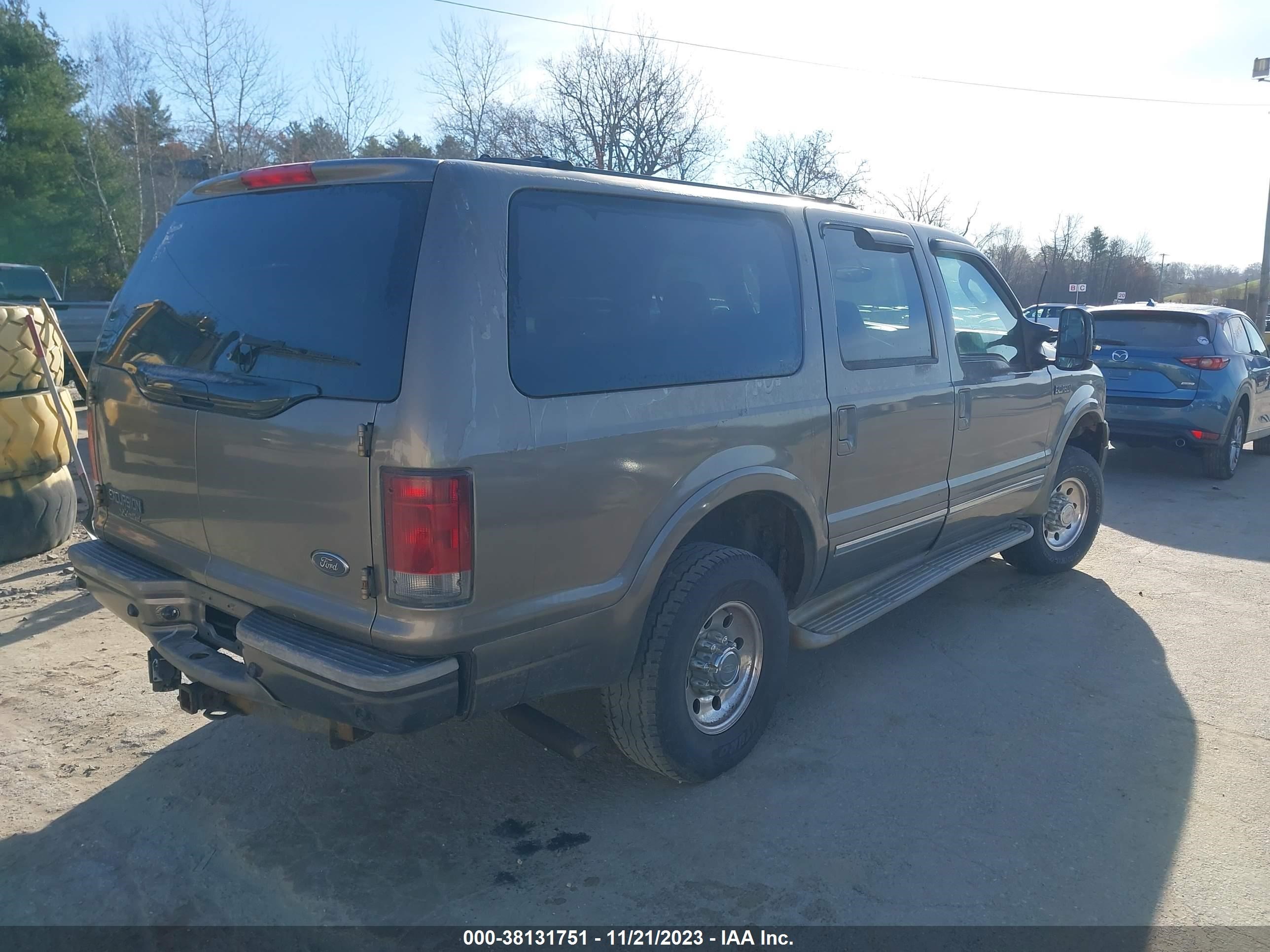 Photo 3 VIN: 1FMNU43S45EC42438 - FORD EXCURSION 