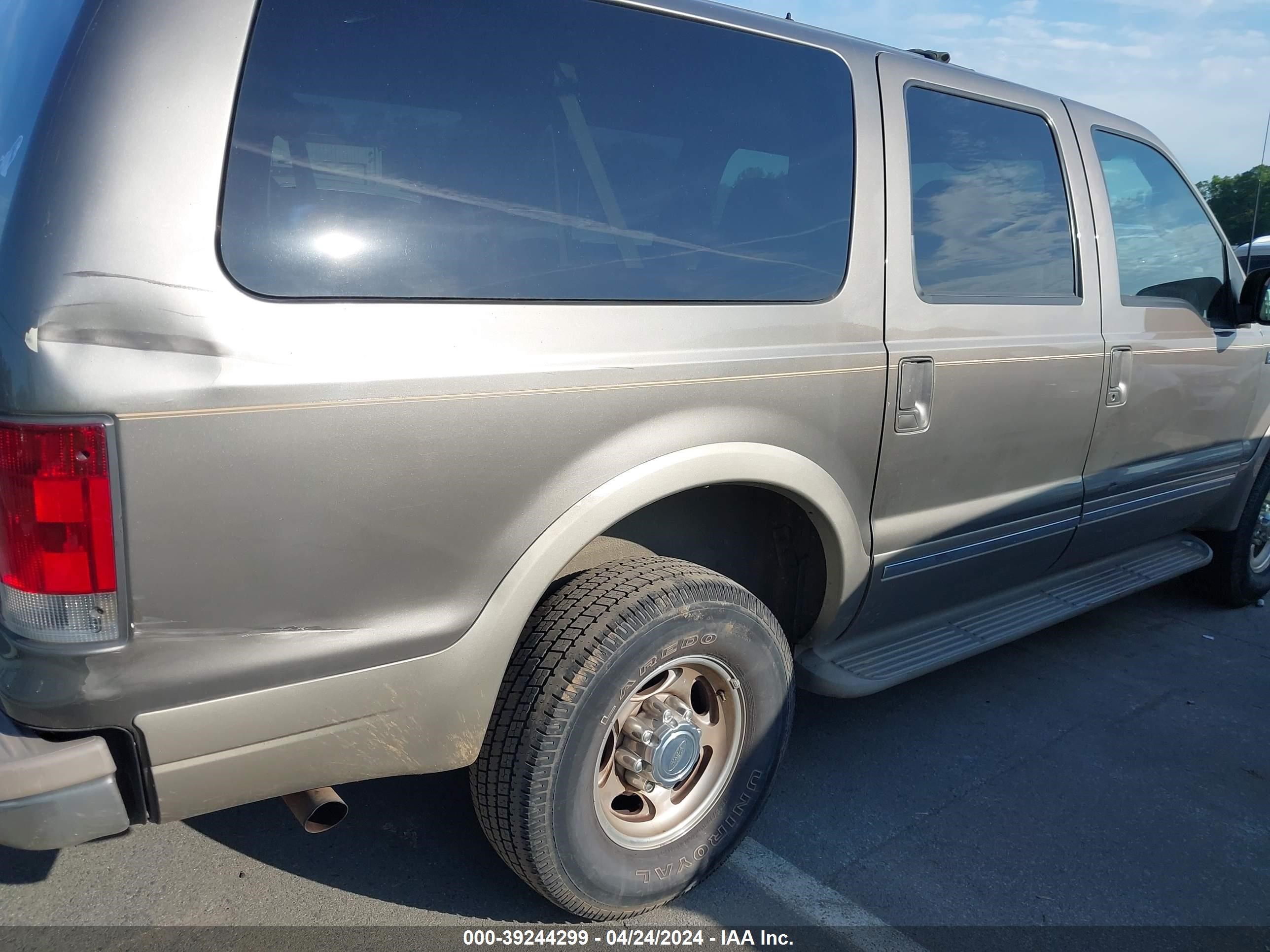 Photo 3 VIN: 1FMNU43S62EB87695 - FORD EXCURSION 