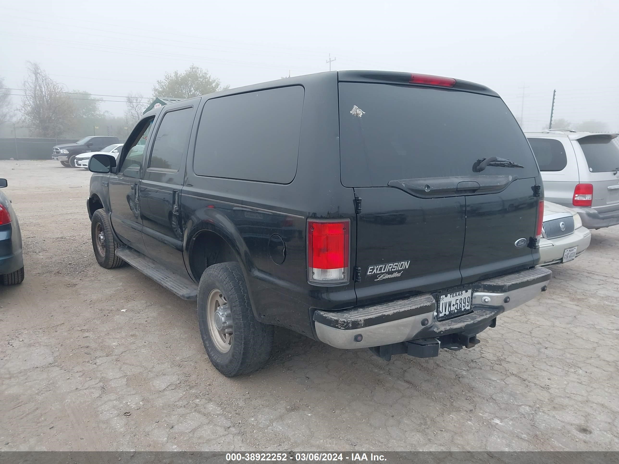 Photo 2 VIN: 1FMNU43SXYED08866 - FORD EXCURSION 