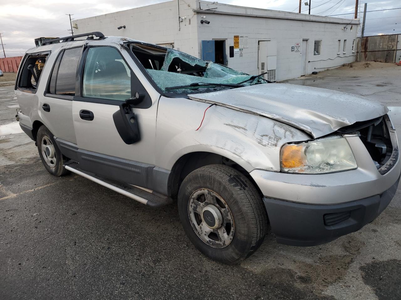 Photo 3 VIN: 1FMPU13575LA67857 - FORD EXPEDITION 