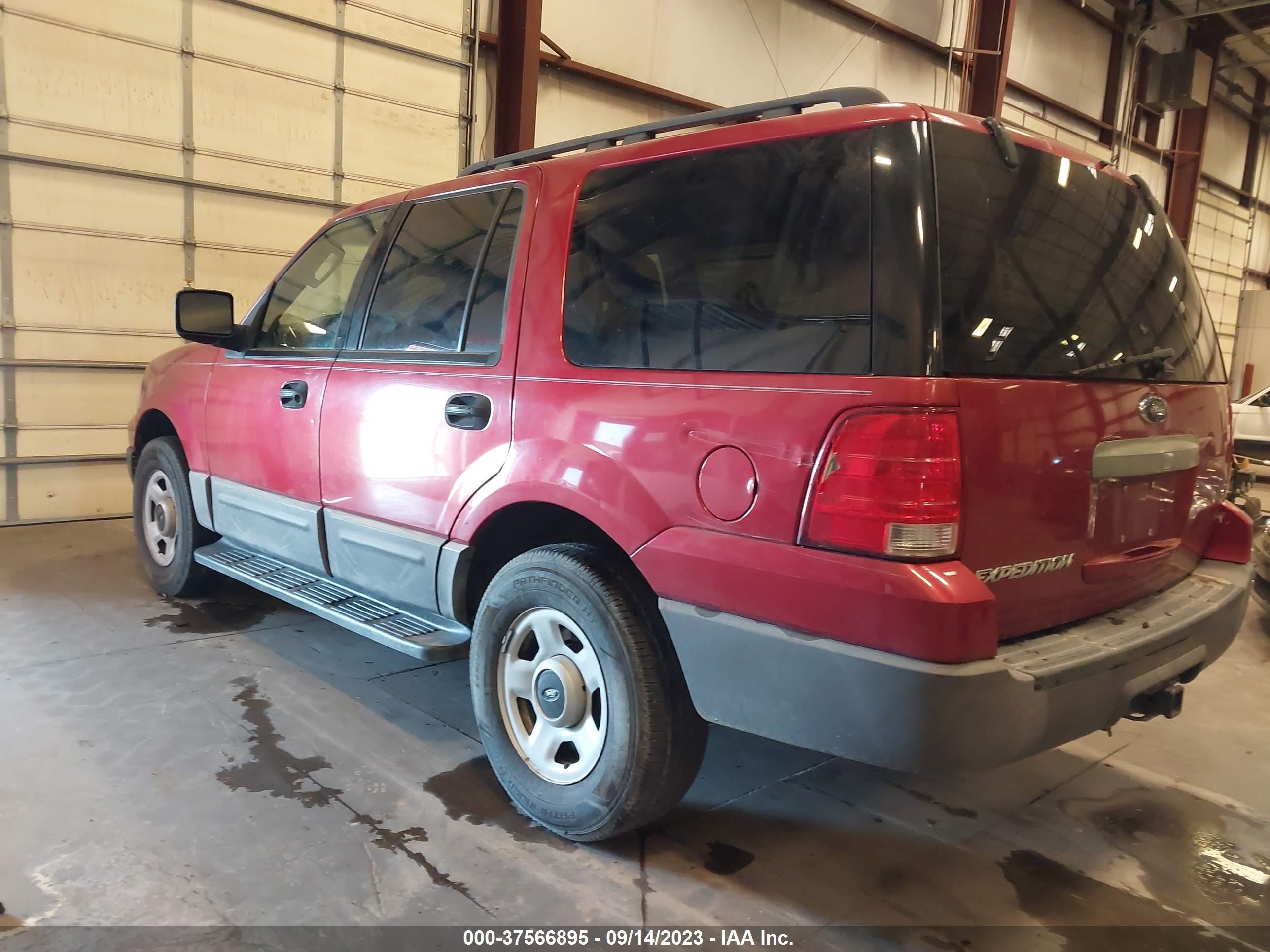 Photo 2 VIN: 1FMPU13595LA63423 - FORD EXPEDITION 