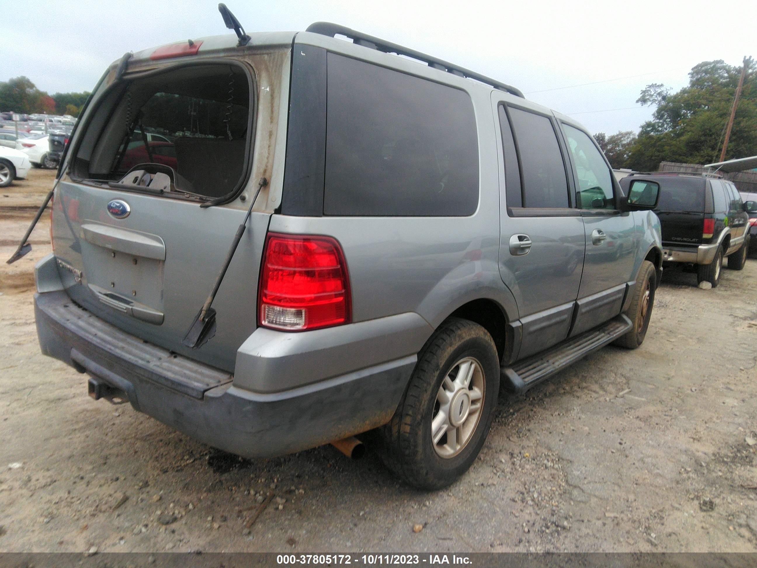 Photo 3 VIN: 1FMPU15526LA62127 - FORD EXPEDITION 