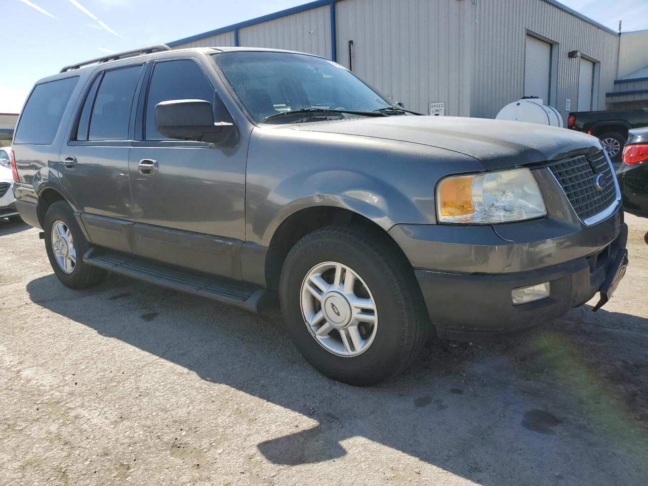 Photo 3 VIN: 1FMPU15575LA01497 - FORD EXPEDITION 