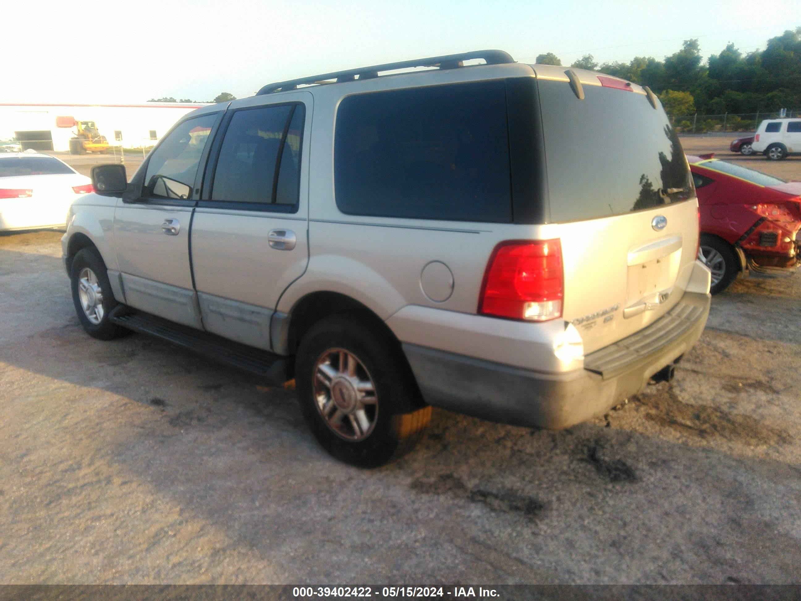 Photo 2 VIN: 1FMPU15585LA49705 - FORD EXPEDITION 