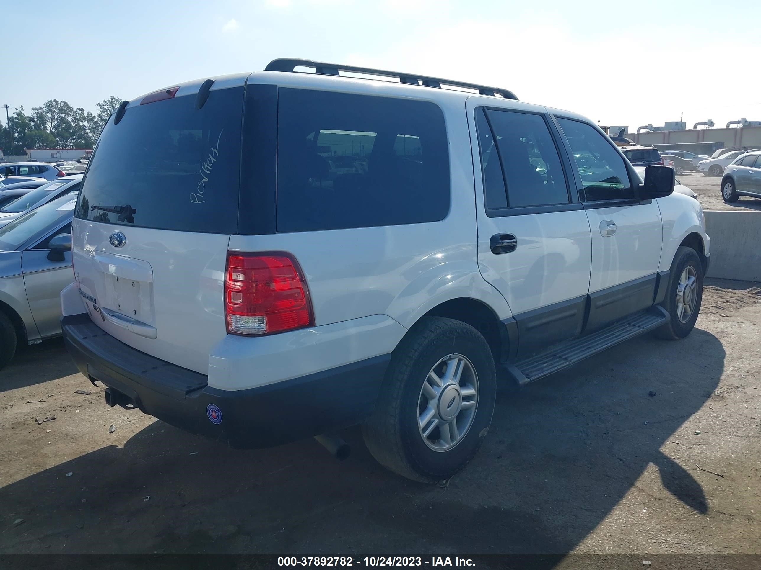 Photo 3 VIN: 1FMPU15586LA61595 - FORD EXPEDITION 