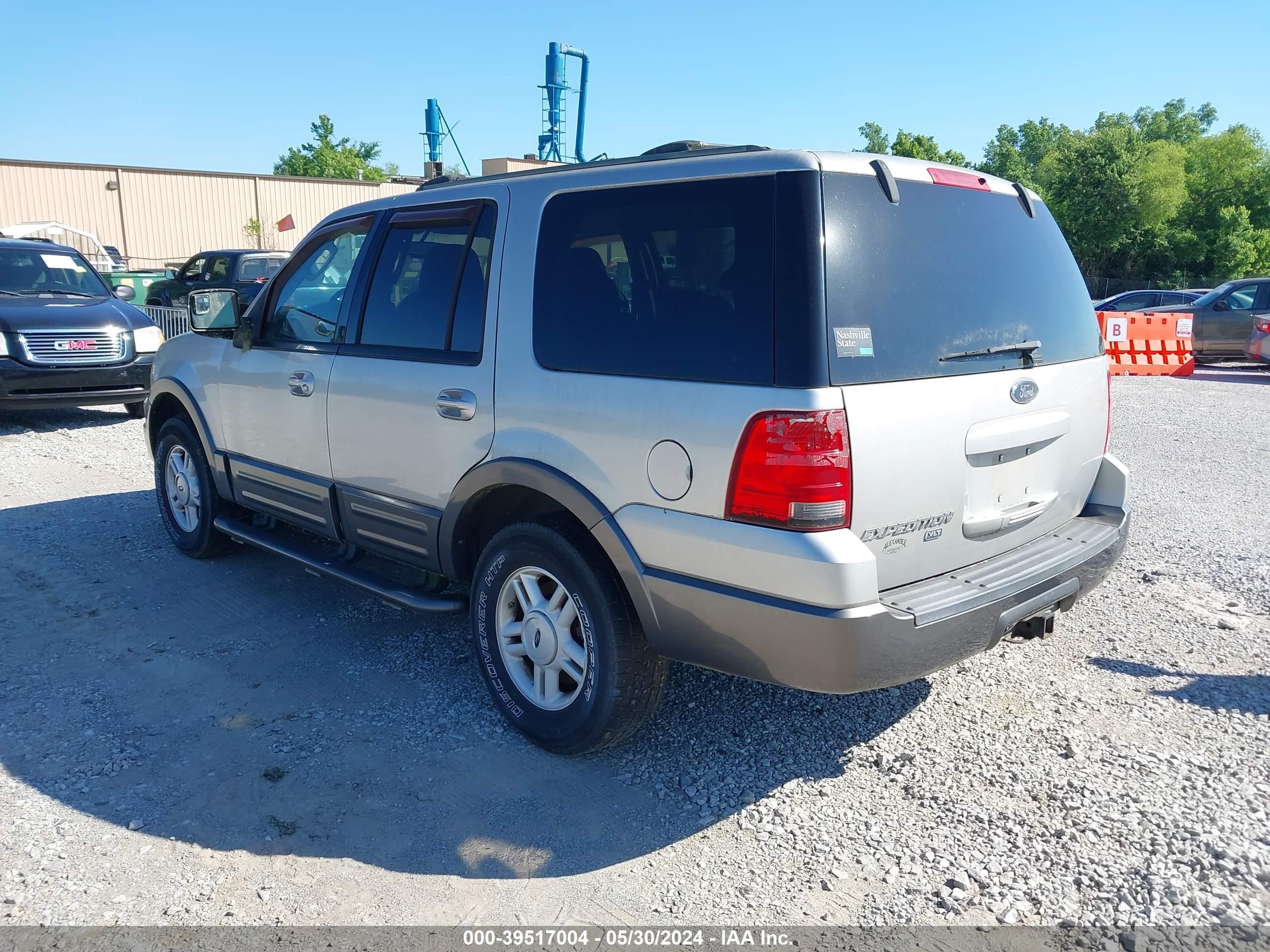 Photo 2 VIN: 1FMPU15L44LB34747 - FORD EXPEDITION 