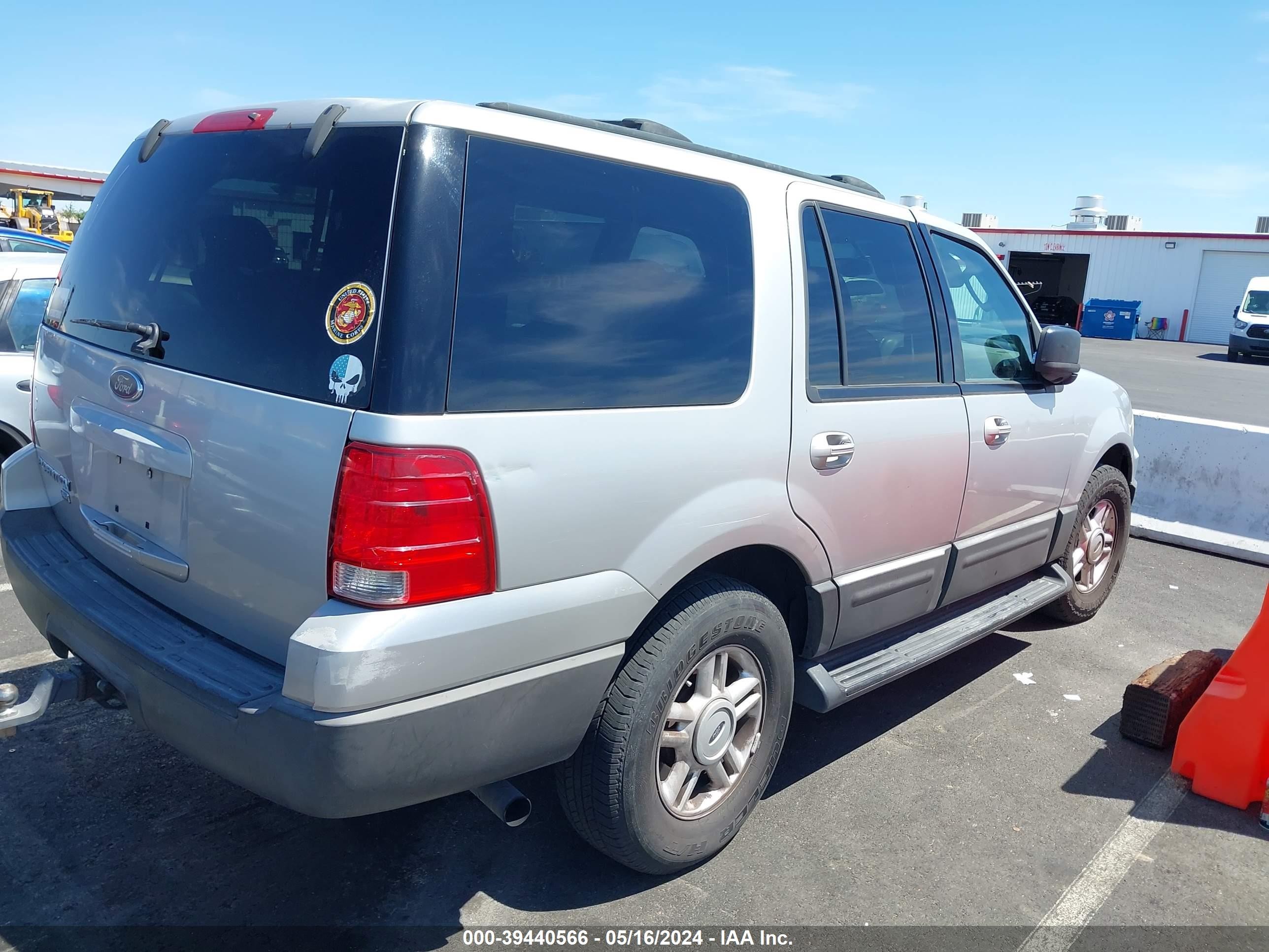 Photo 3 VIN: 1FMPU15L84LB18857 - FORD EXPEDITION 